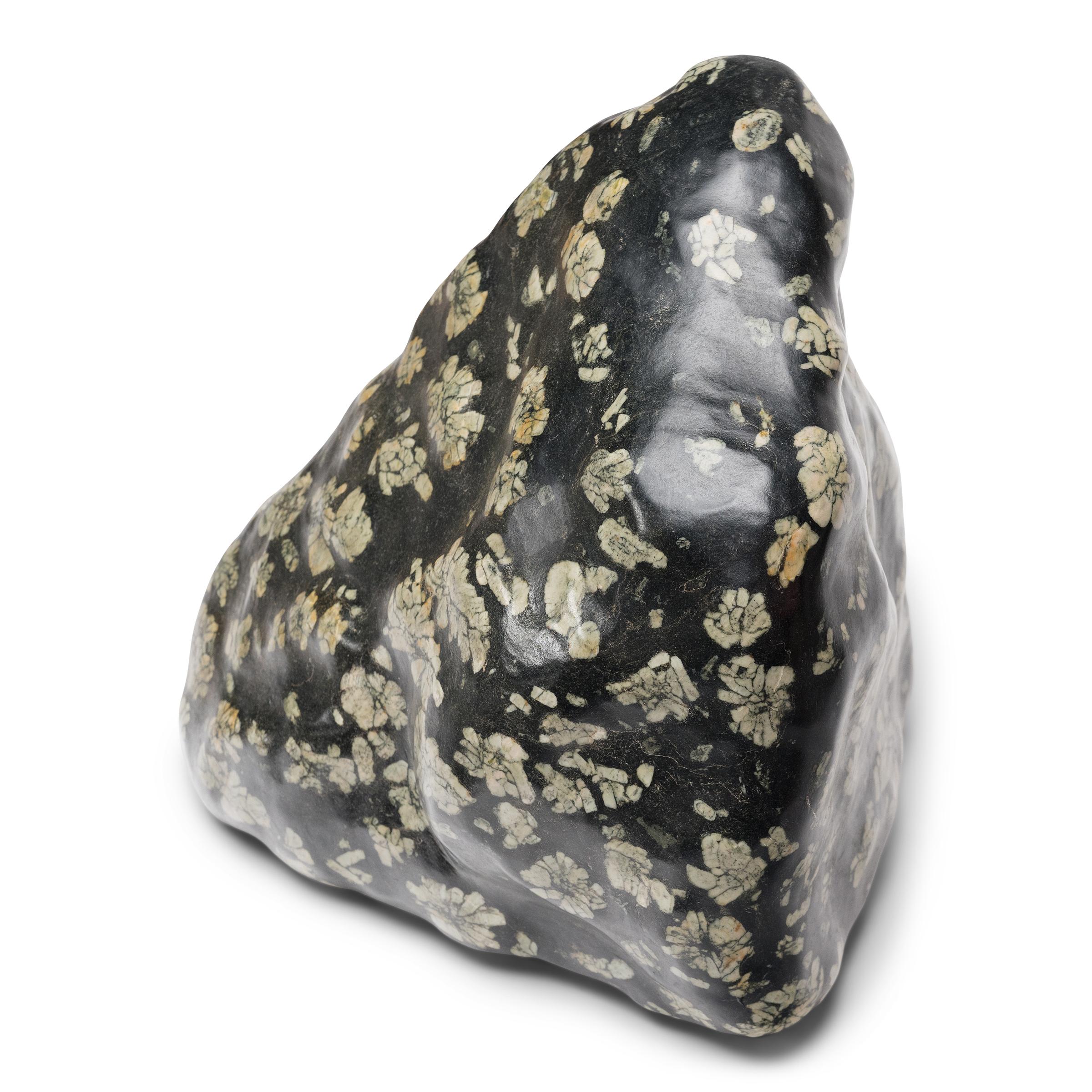 Organic Modern Chinese Peony Mediation Stone For Sale