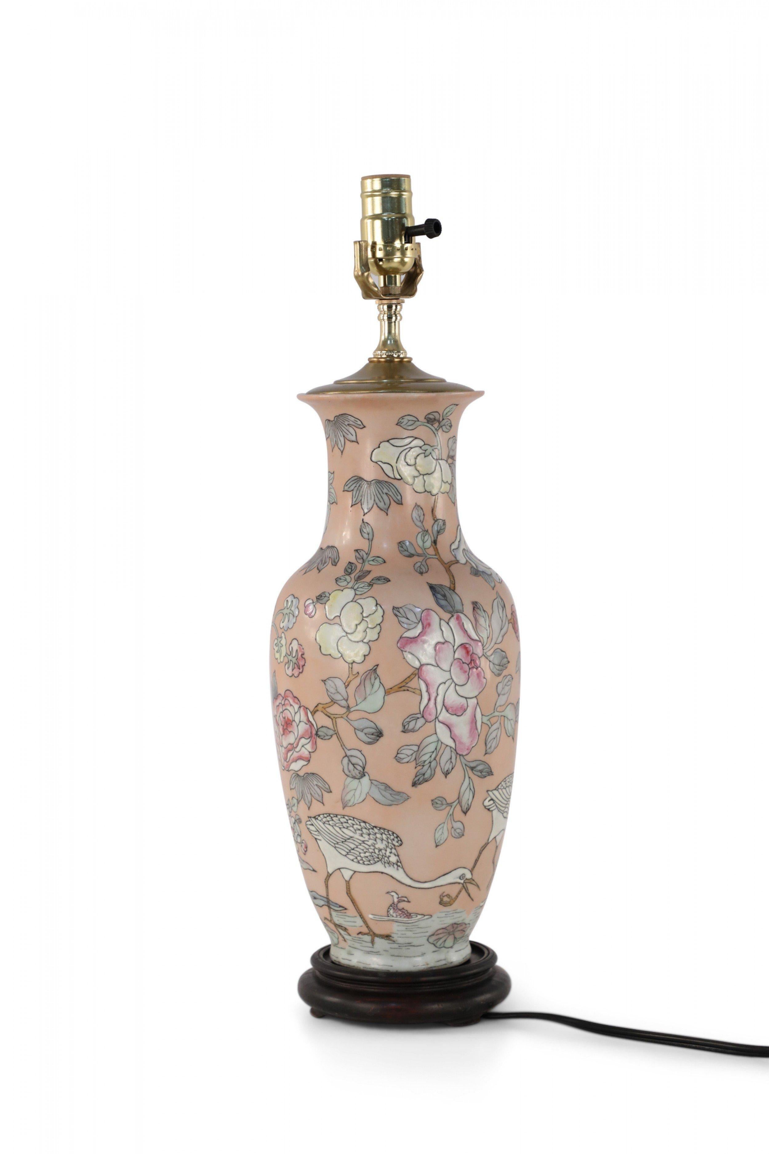 Chinese Pink Floral and Crane Design Table Lamp In Good Condition For Sale In New York, NY