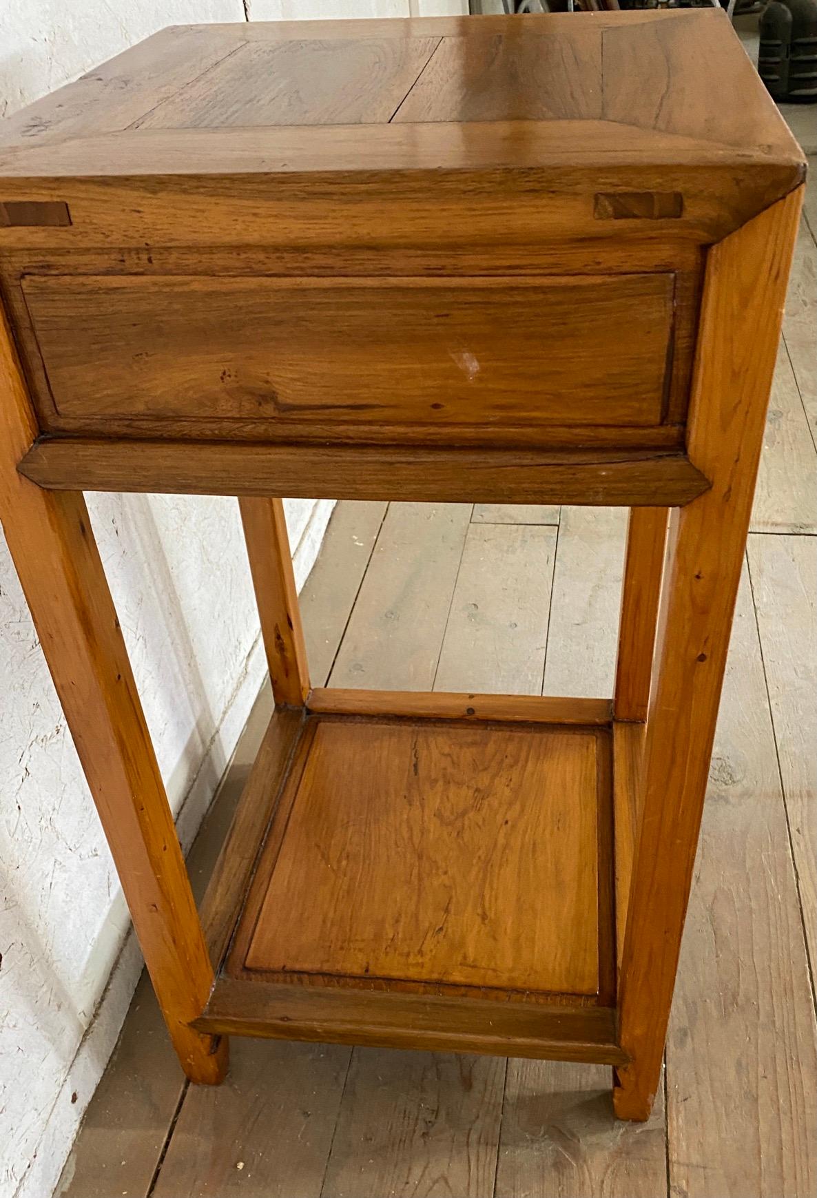 Legno Espositore cinese per piante o sculture in vendita