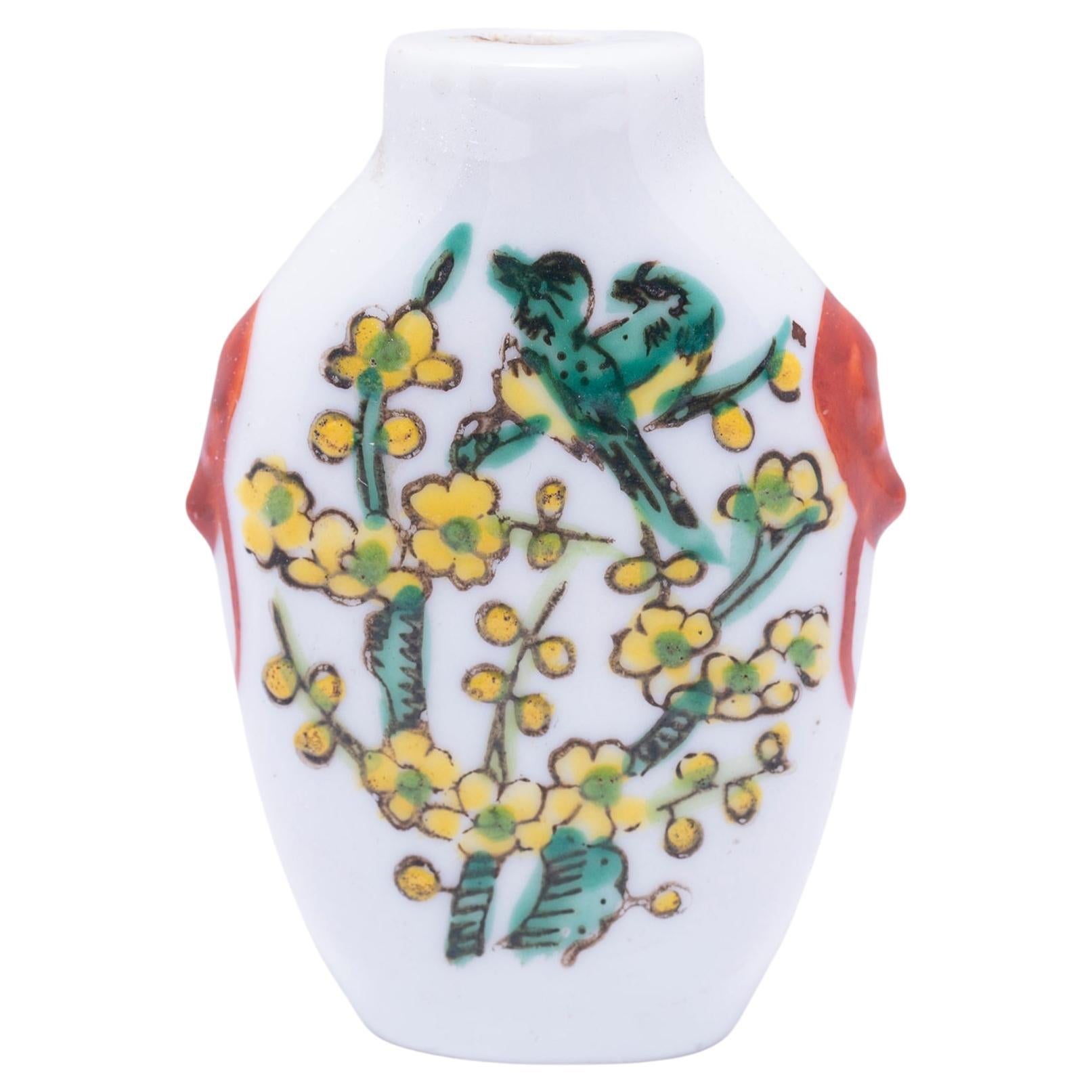 Botella china de rapé en flor de ciruelo, hacia 1900