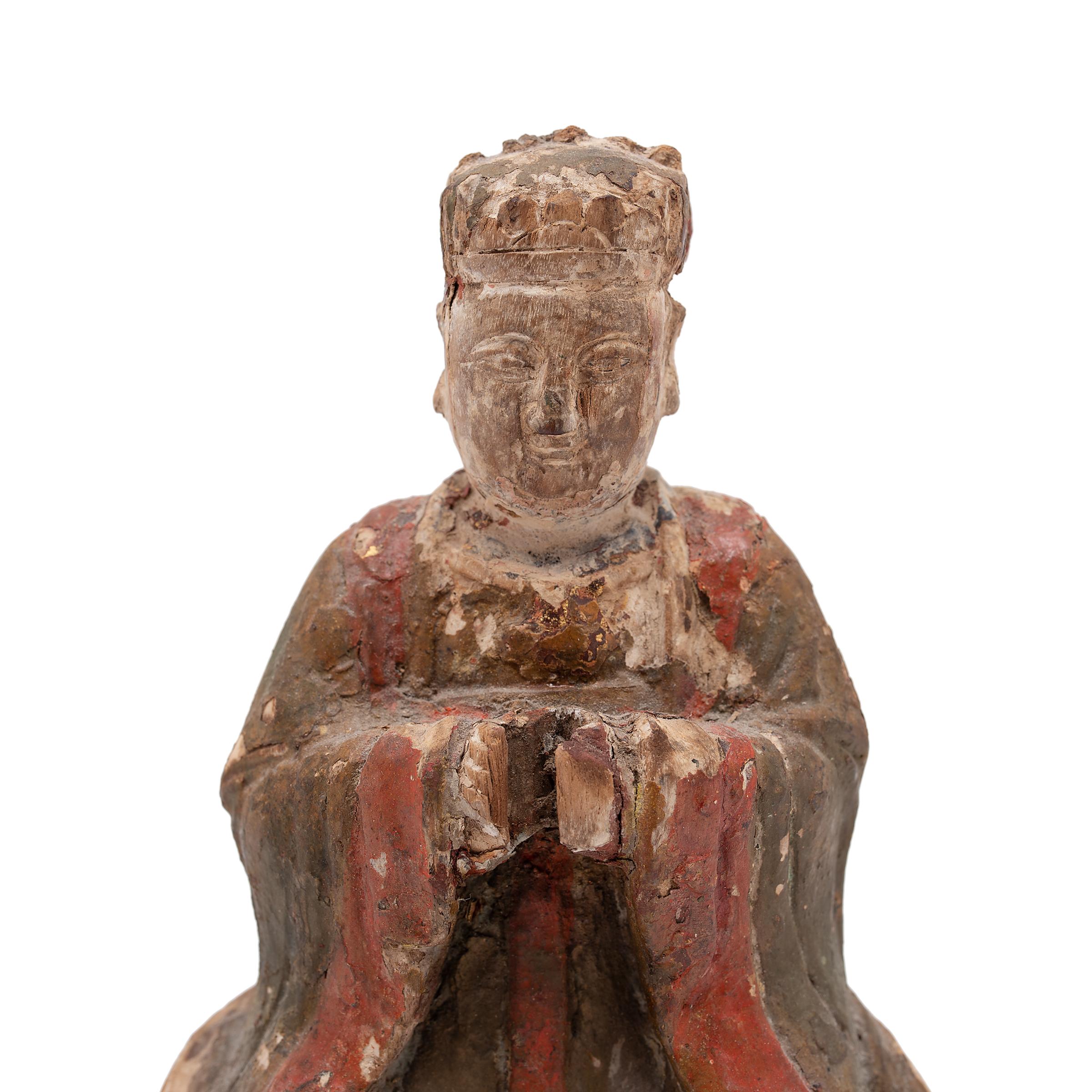 Figure d'empereur d'autel chinois en jade polychrome, vers 1800 État moyen - En vente à Chicago, IL