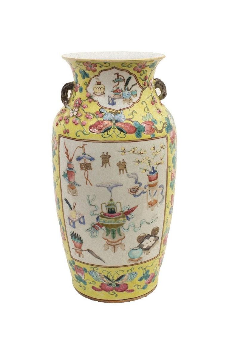 Chinese Polychrome Vase, Early 20th Century In Good Condition In Roma, IT
