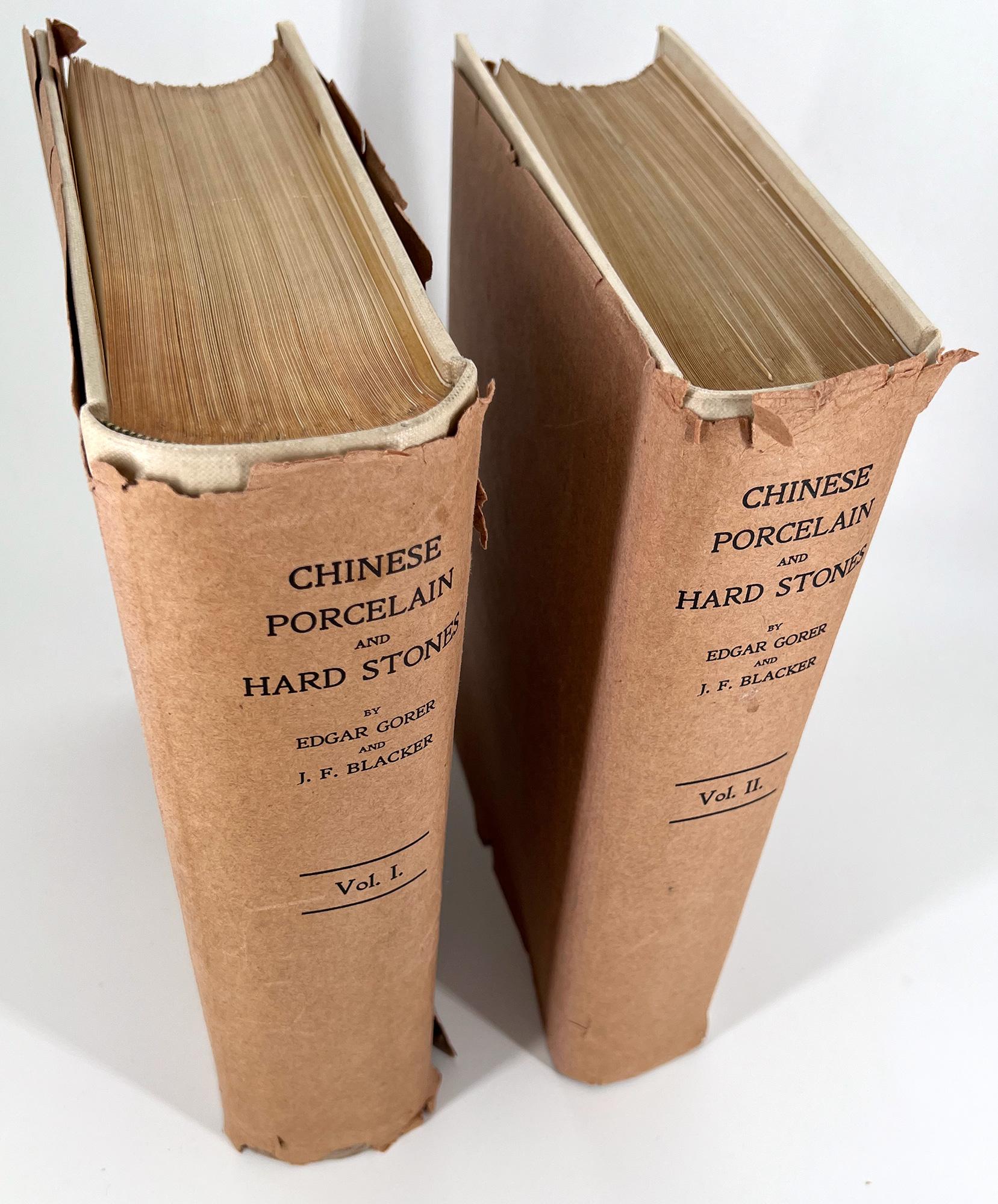 «CHINESE PORCELAIN and HARD STONES » d'Edgar GORER et J.F. Plus noir /  2 volumes en vente 7