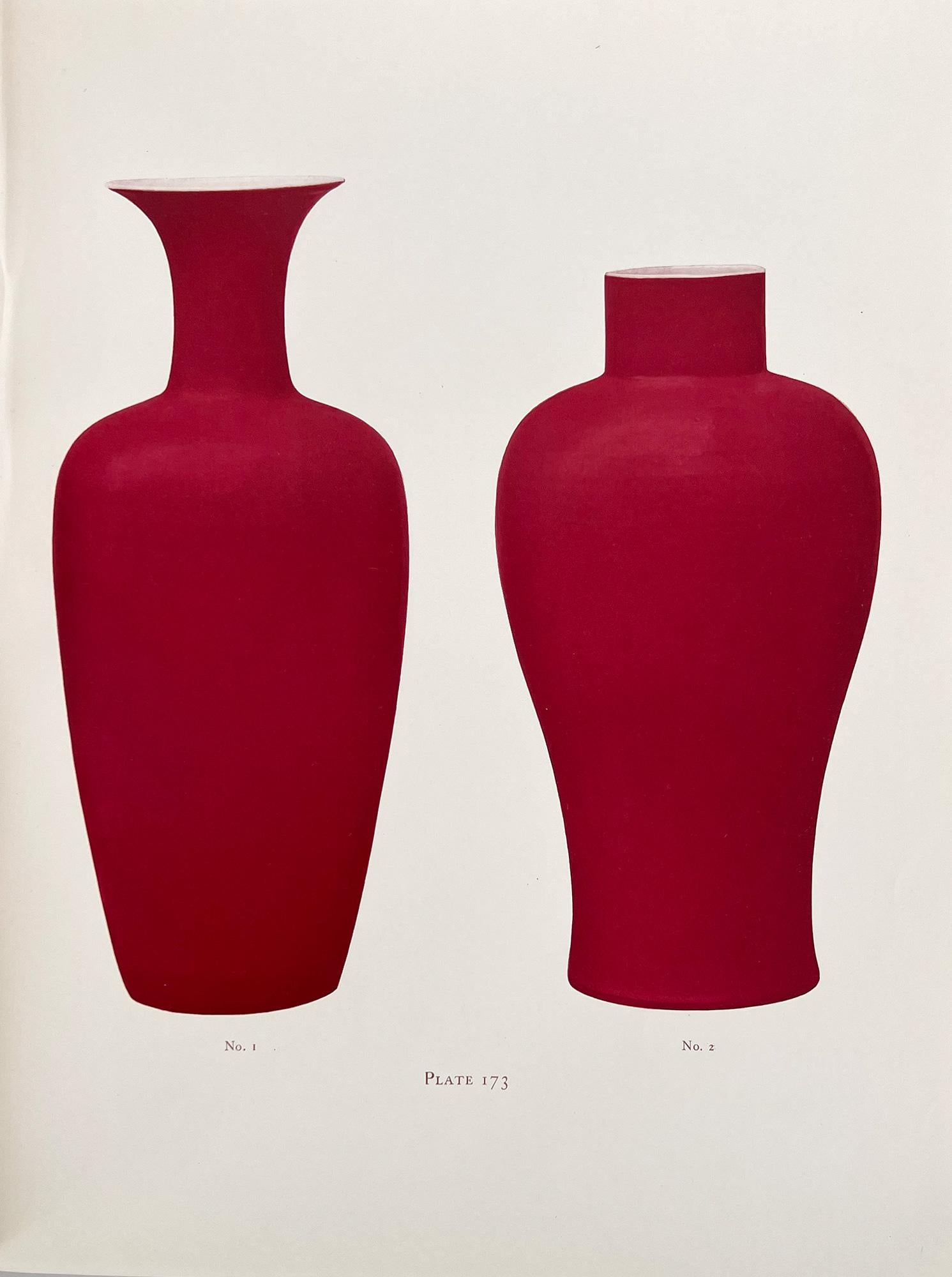 EDITION LIMITEE, il s'agit de l'exemplaire numéro 741 sur 1000, avec des jaquettes rares.

Cet opus, l'un des plus importants ouvrages de référence sur les porcelaines chinoises, a été rédigé par Edgar Gorer (1872-1915), le principal marchand