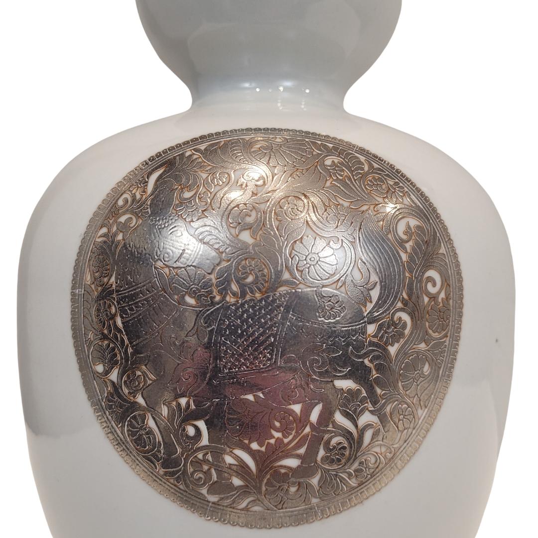 Chinesische Vase aus Porzellan und Silber, Fabienne Jouvin Frankreich im Angebot 11