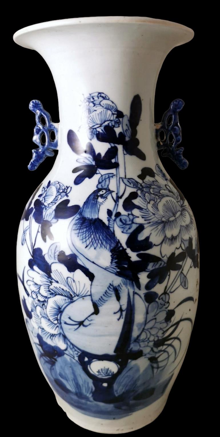 Hand-Crafted Chinese Porcelain Baluster Vase With Cobalt Blue Floral Decoration For Sale