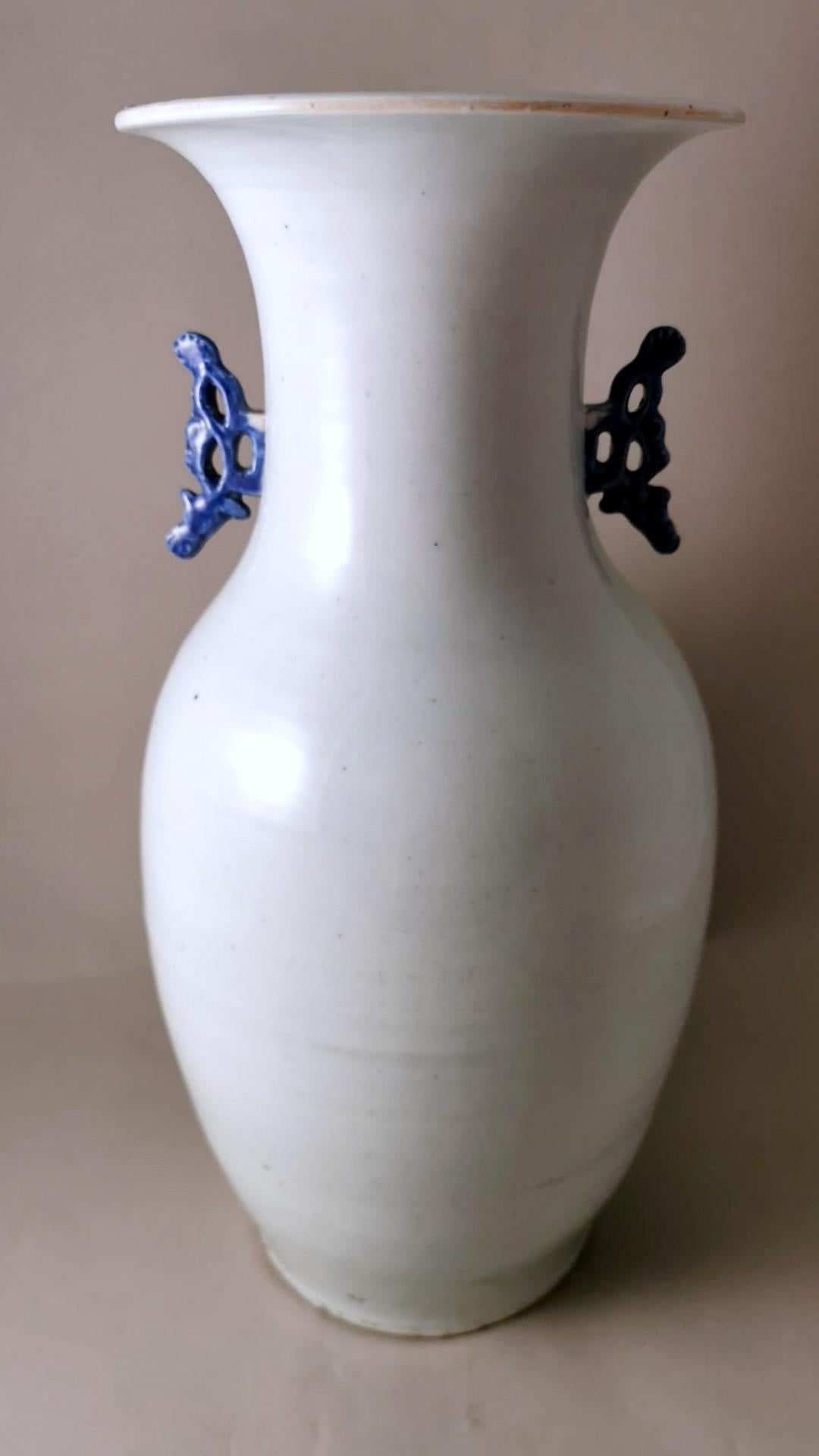 Chinese Porcelain Baluster Vase With Cobalt Blue Floral Decoration For Sale 2