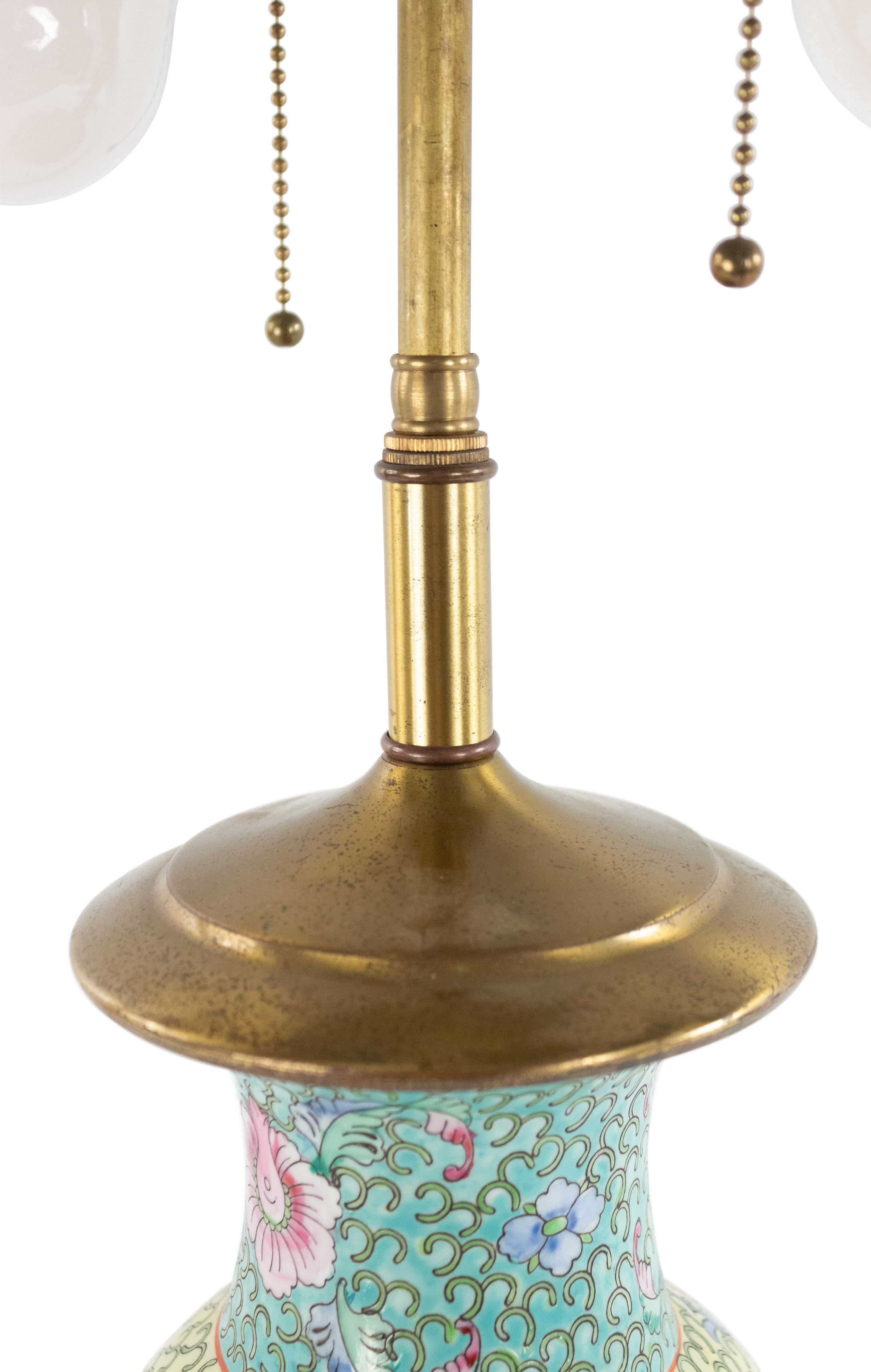 Asian Chinese style (20th Century) yellow and turquoise porcelain table lamp with bird design.

Condition: (Ships without a shade)