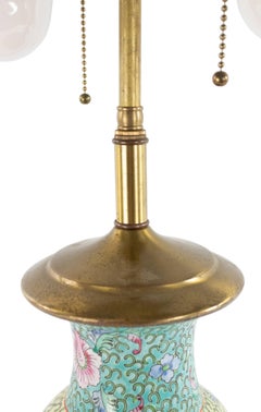 Chinese Porcelain Bird Motif Table Lamp