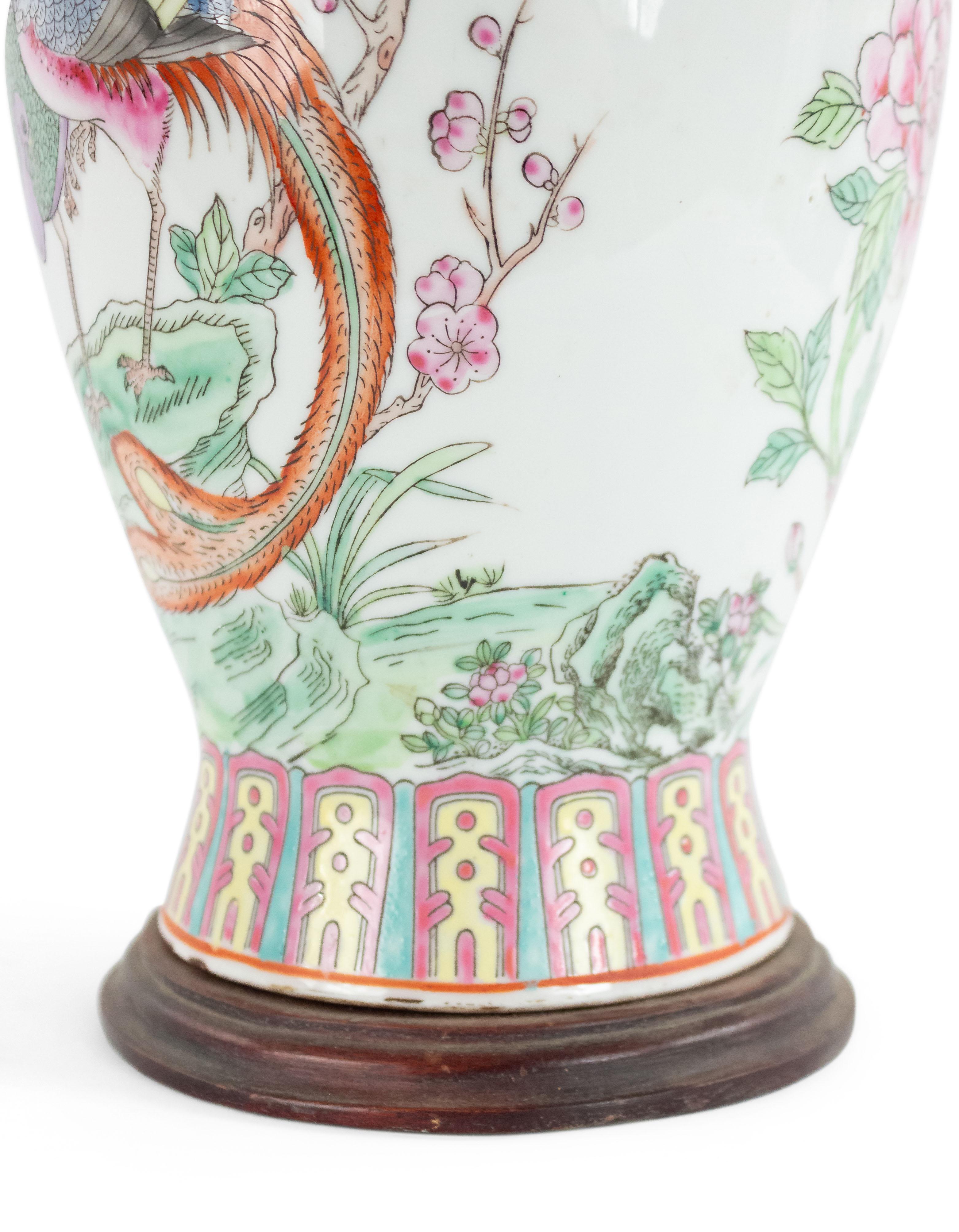 20th Century Chinese Porcelain Bird Motif Table Lamp For Sale