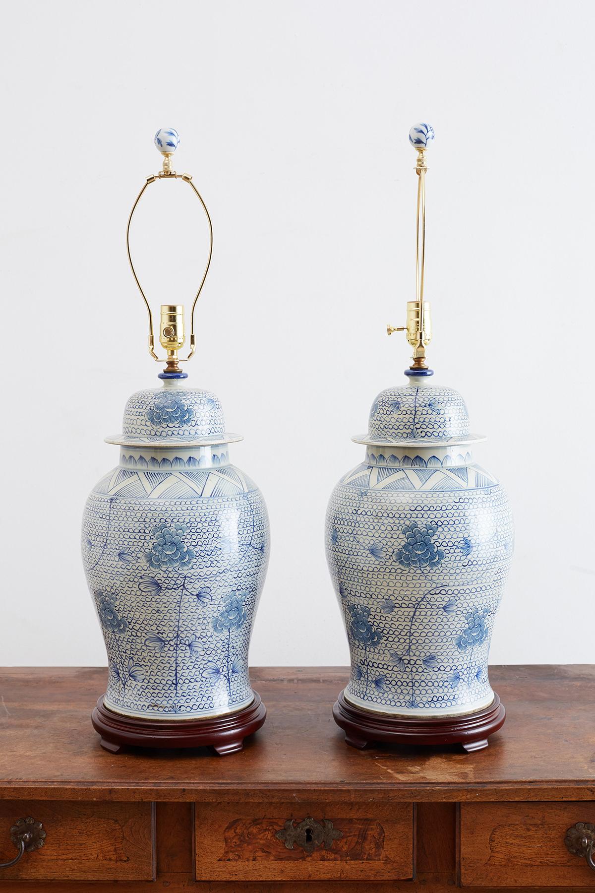 Chinese Porcelain Blue and White Ginger Jar Lamps 2