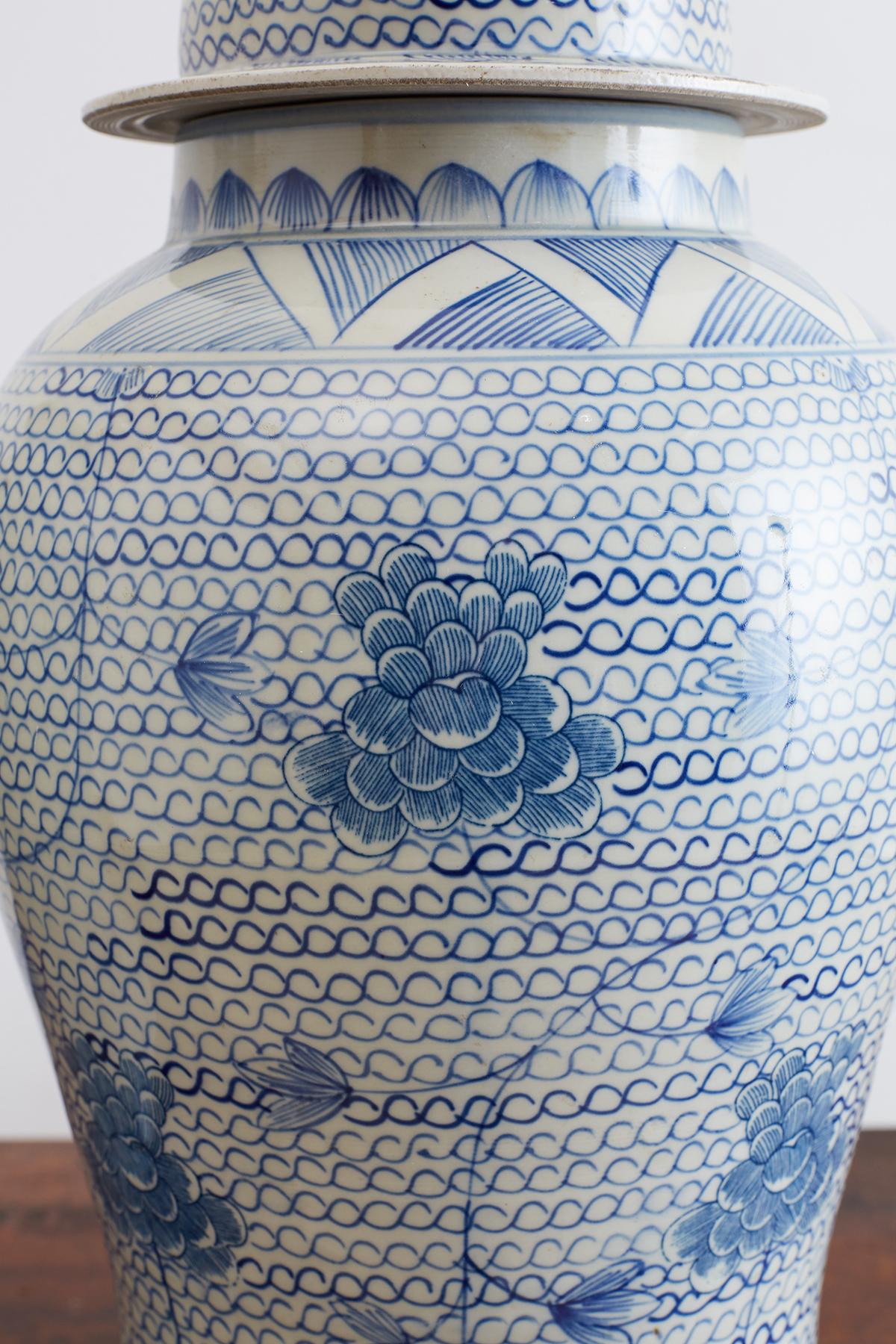 Chinese Porcelain Blue and White Ginger Jar Lamps 3