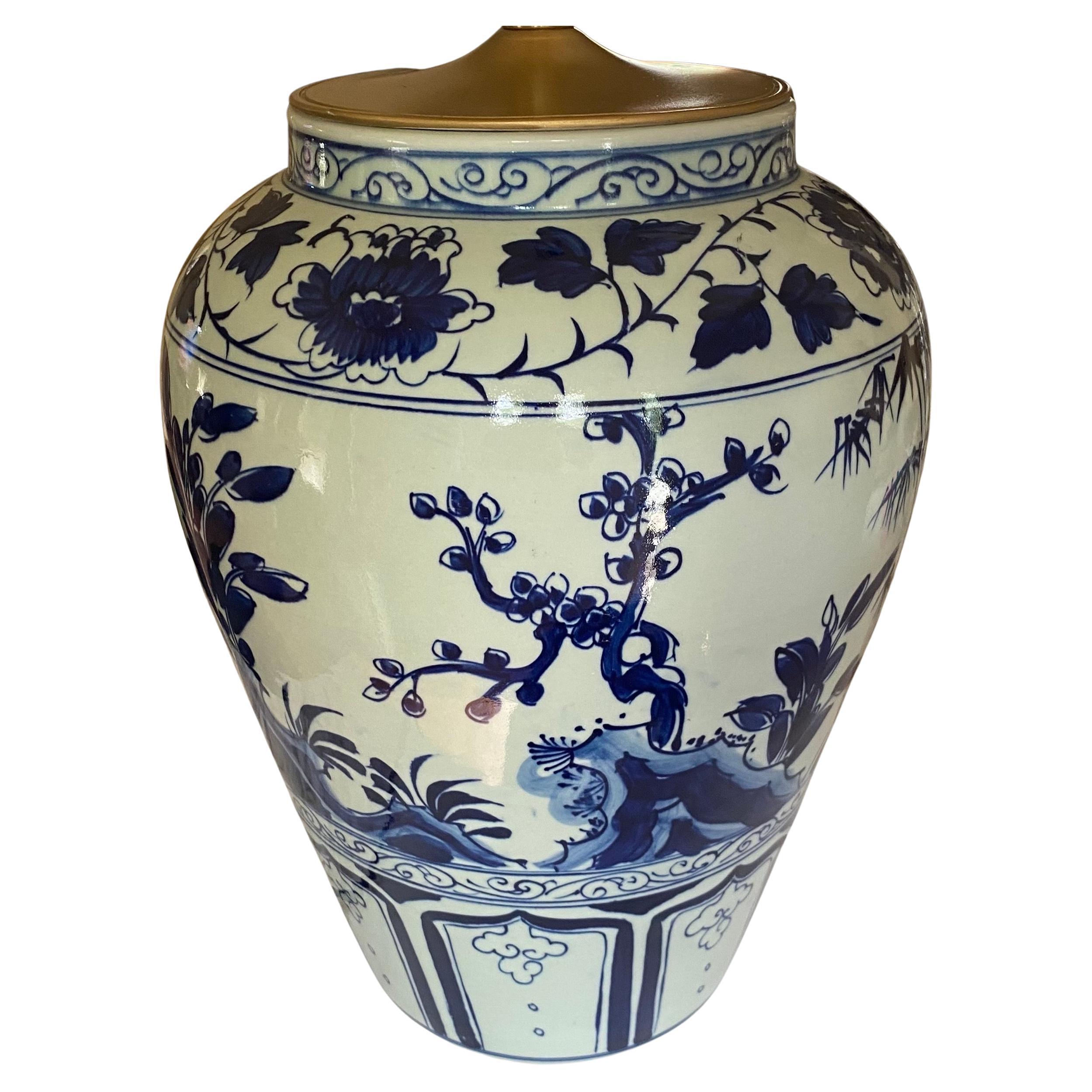 Chinesisches Porzellan Blau und Weiß Ingwer Glas Tischlampe (Handbemalt) im Angebot