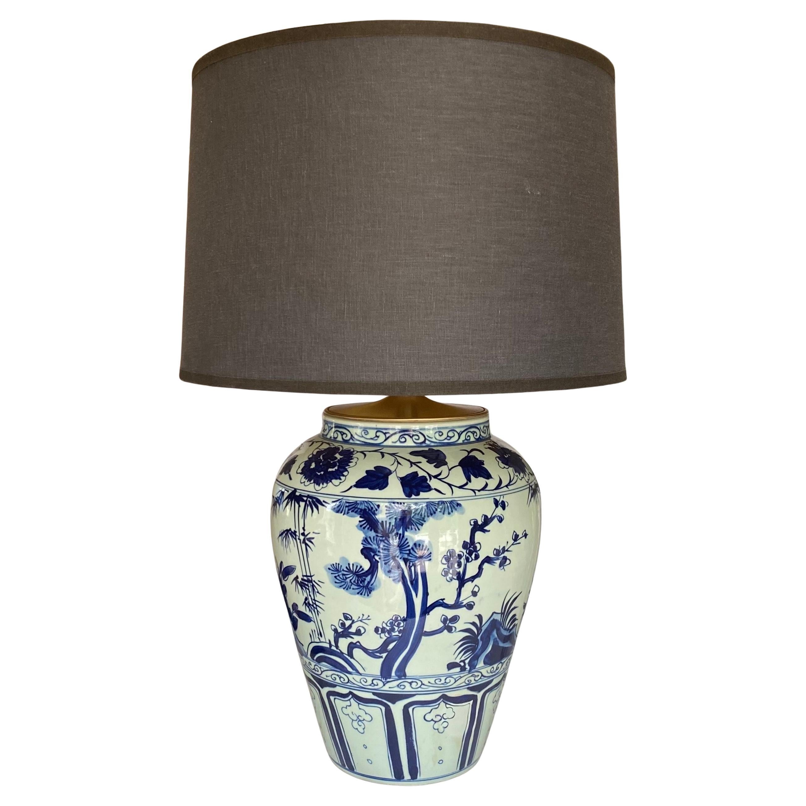 Chinesisches Porzellan Blau und Weiß Ingwer Glas Tischlampe im Angebot