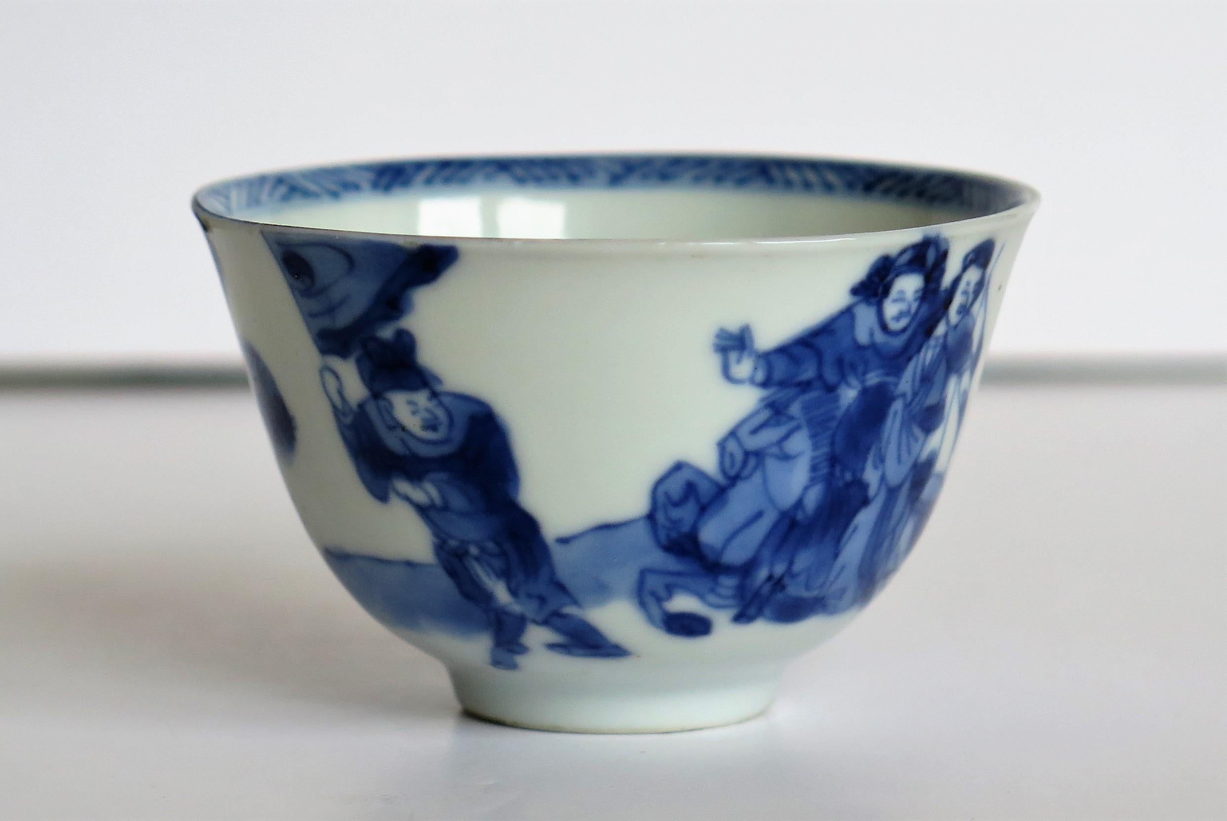 Chinese Porcelain Blue and White Tea Bowl on Stand Finely Painted, Qing Kangxi  7