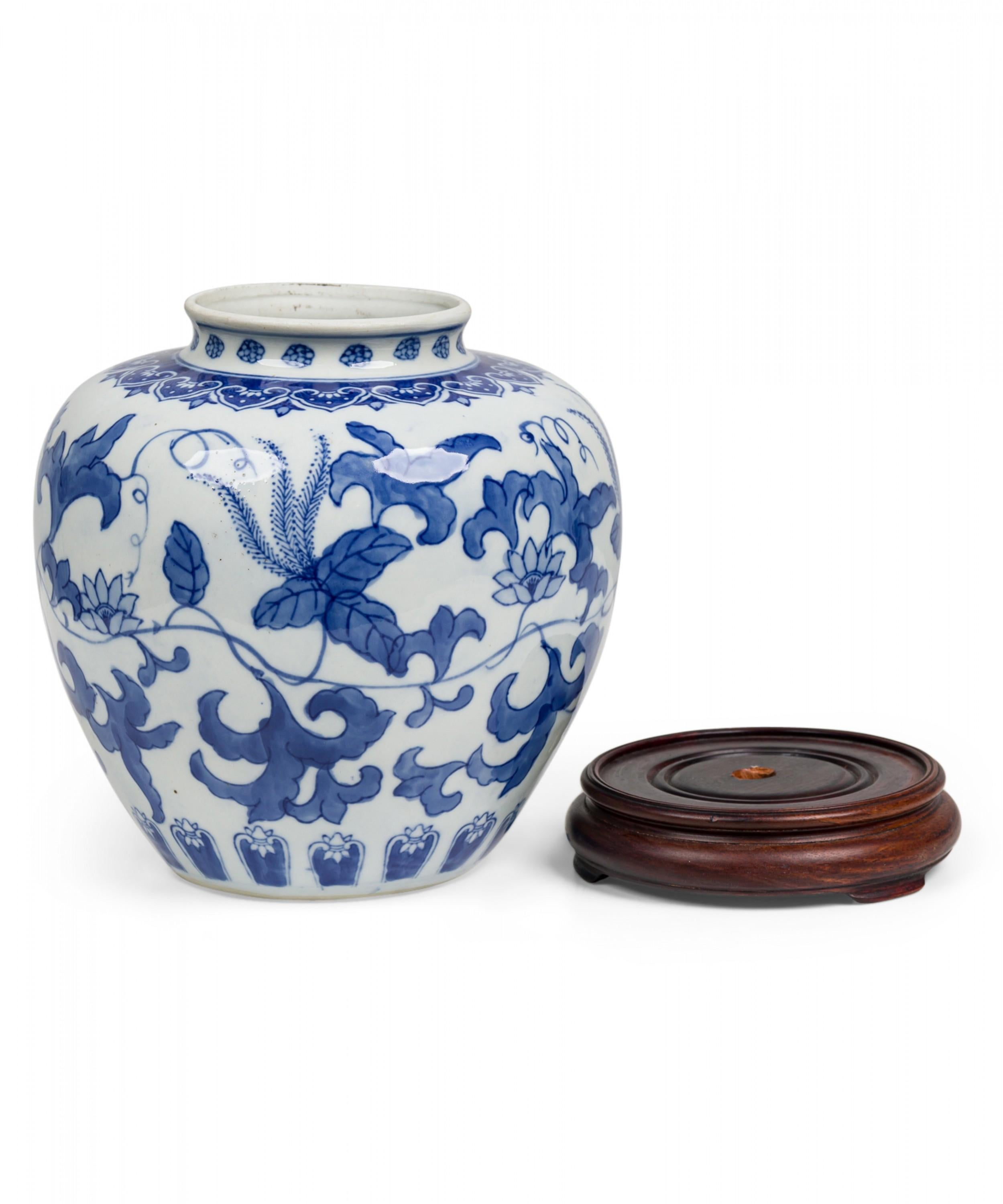 Chinese Porcelain Blue & White Floral Ginger Jar on Carved Wood Stand For Sale 6