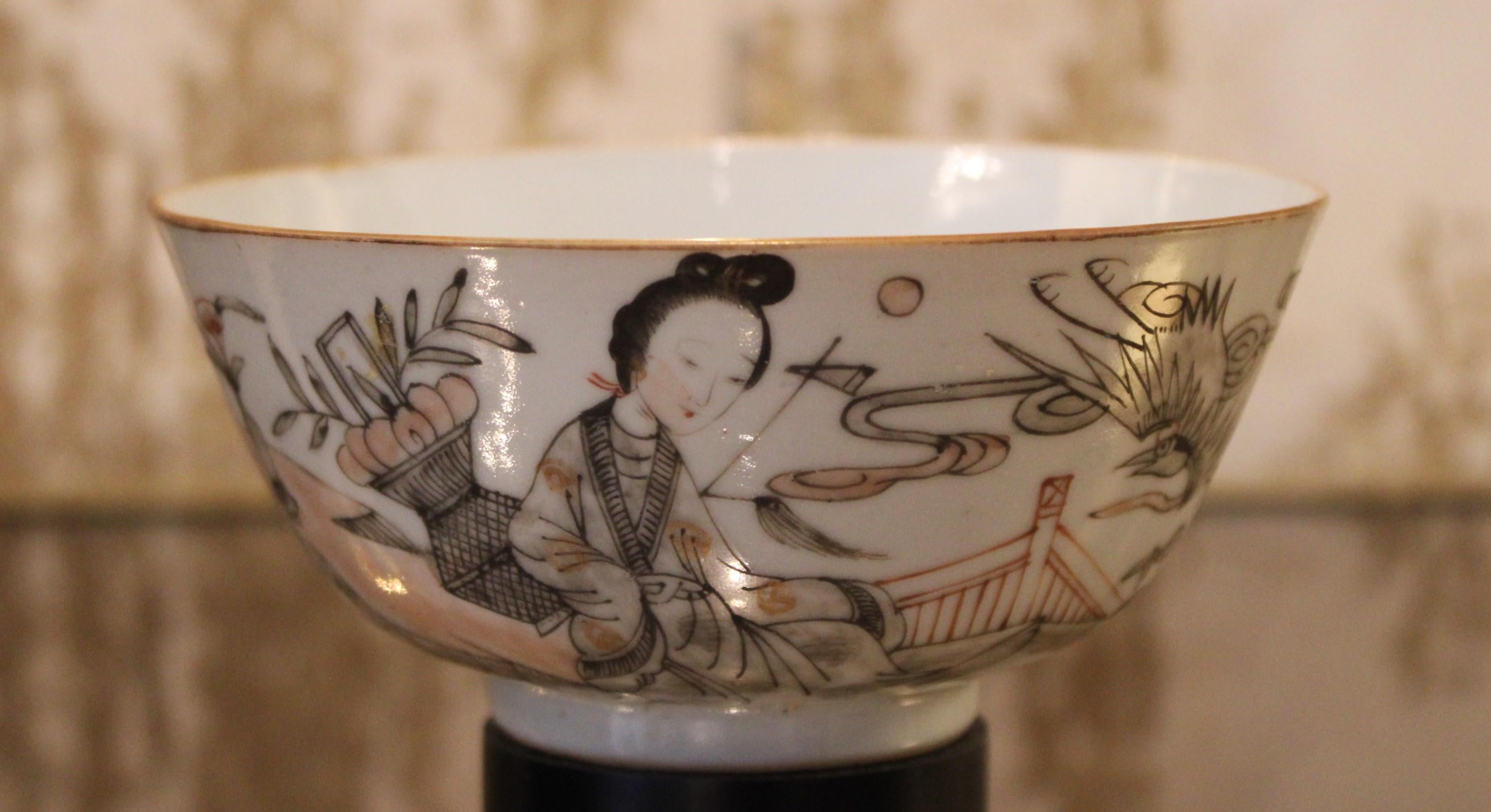 Late 19th century Chinese porcelain bowl