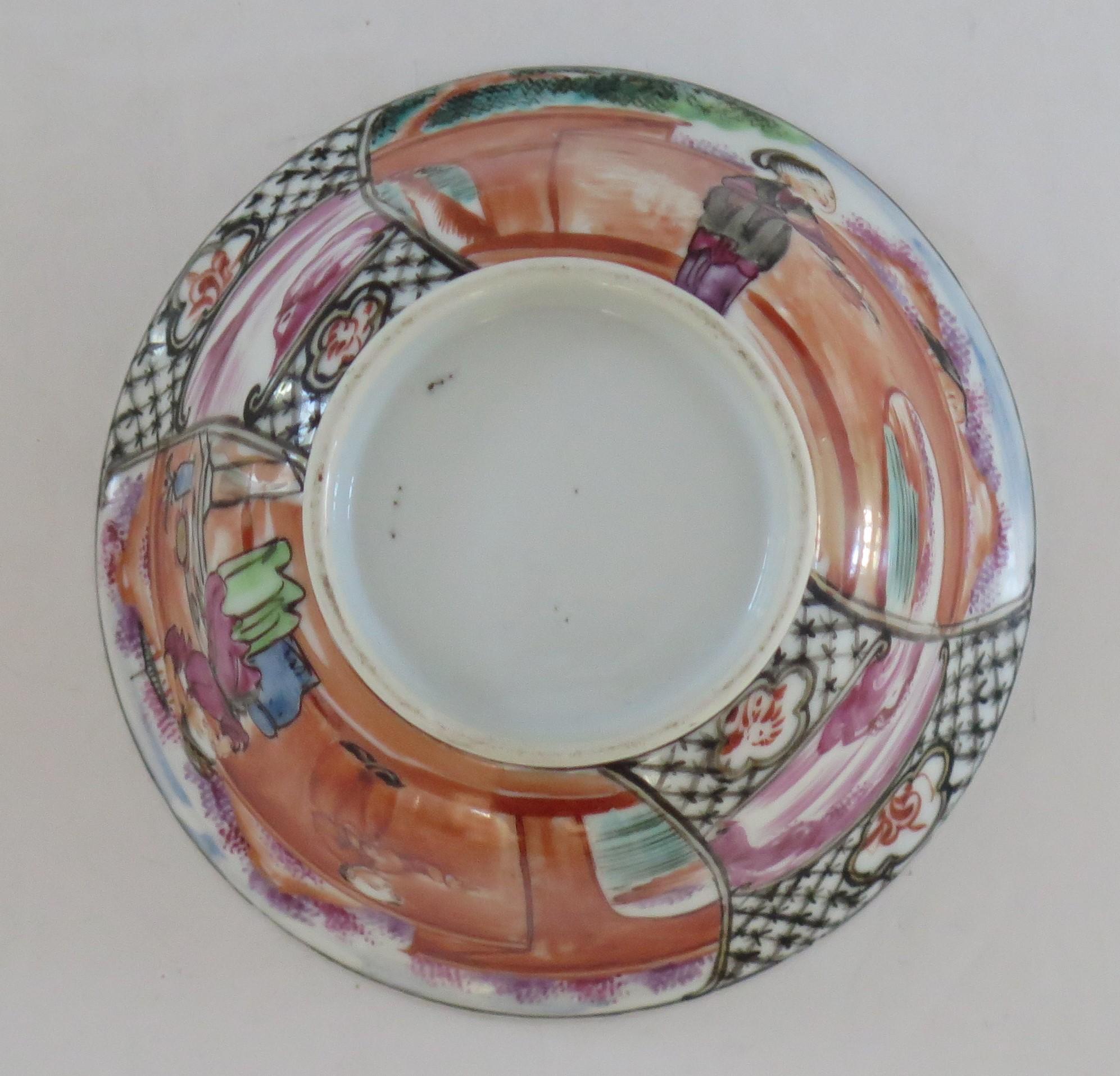 Chinese Porcelain Bowl Hand Painted Famille Rose, Qing Qianlong circa 1760 For Sale 9