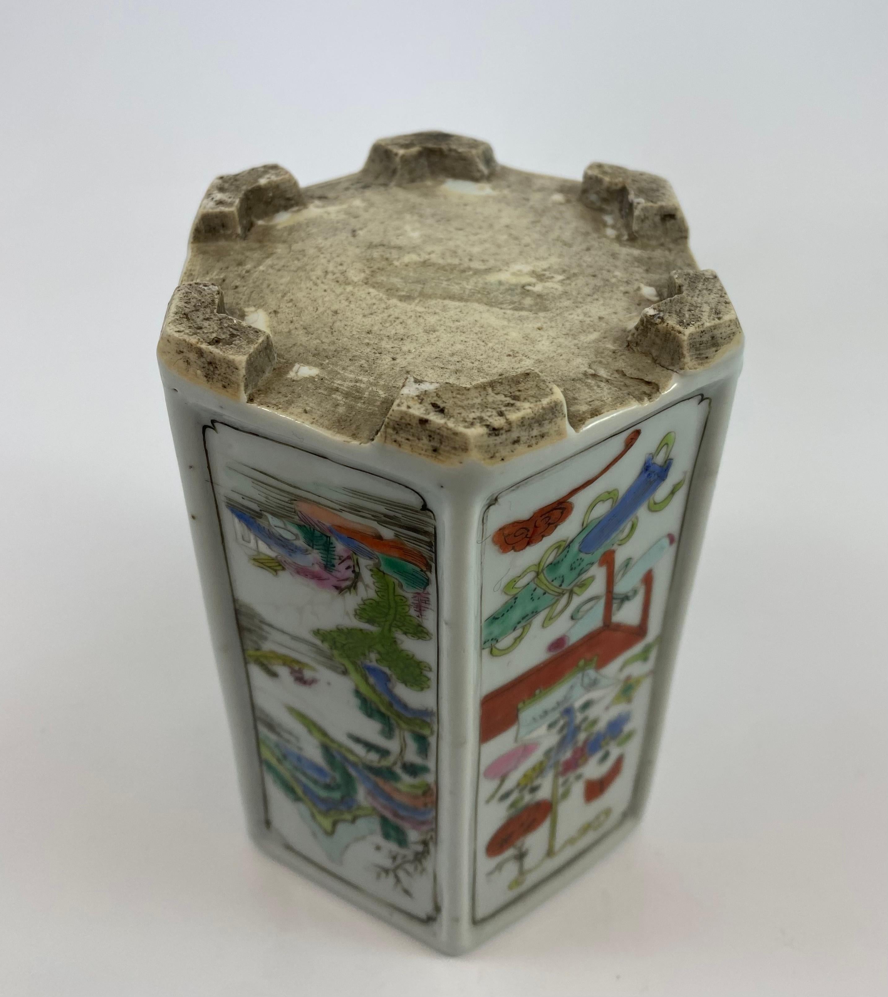 Chinese Porcelain Brush Pot, c. 1730. Yongzheng Period 3