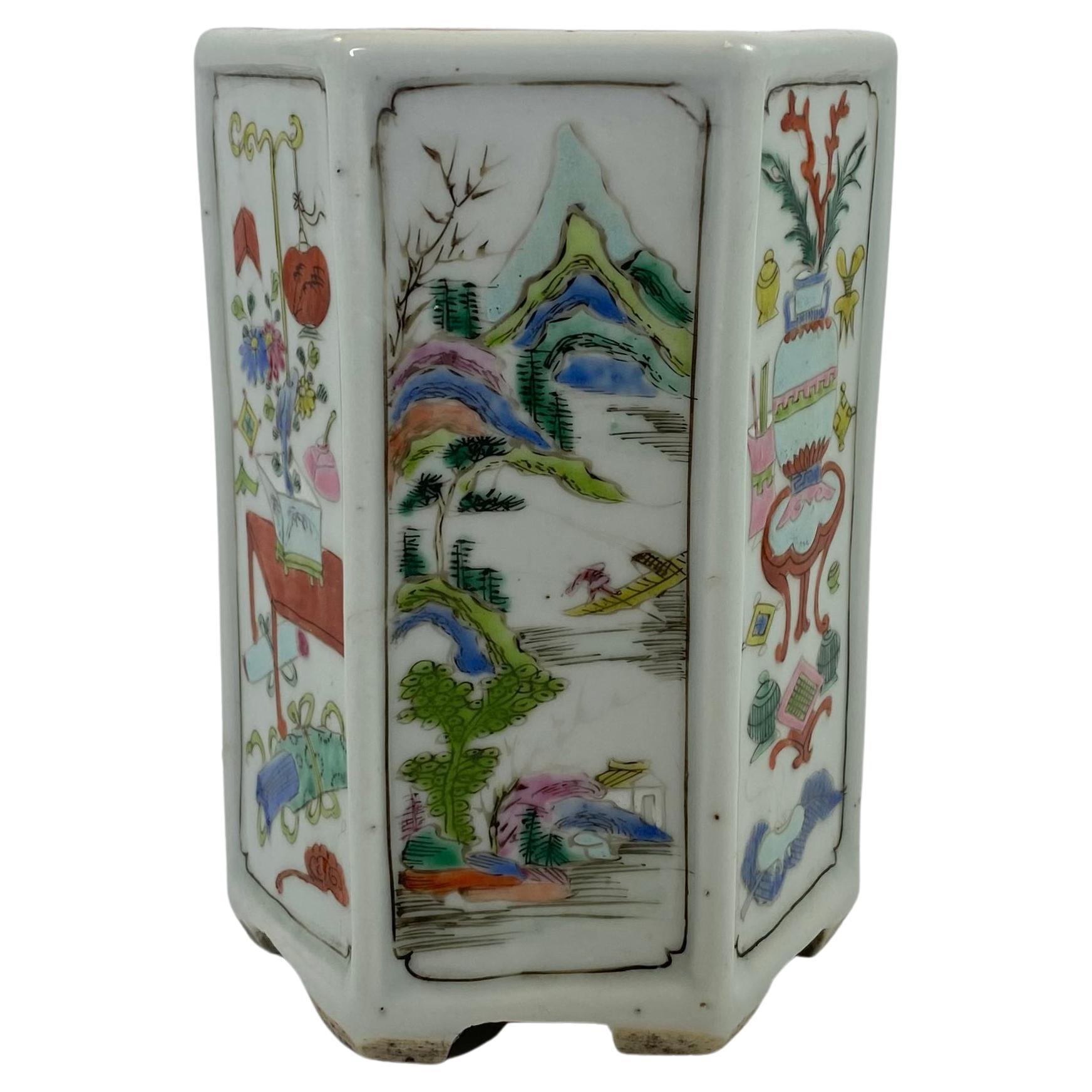 Chinese Porcelain Brush Pot, c. 1730. Yongzheng Period