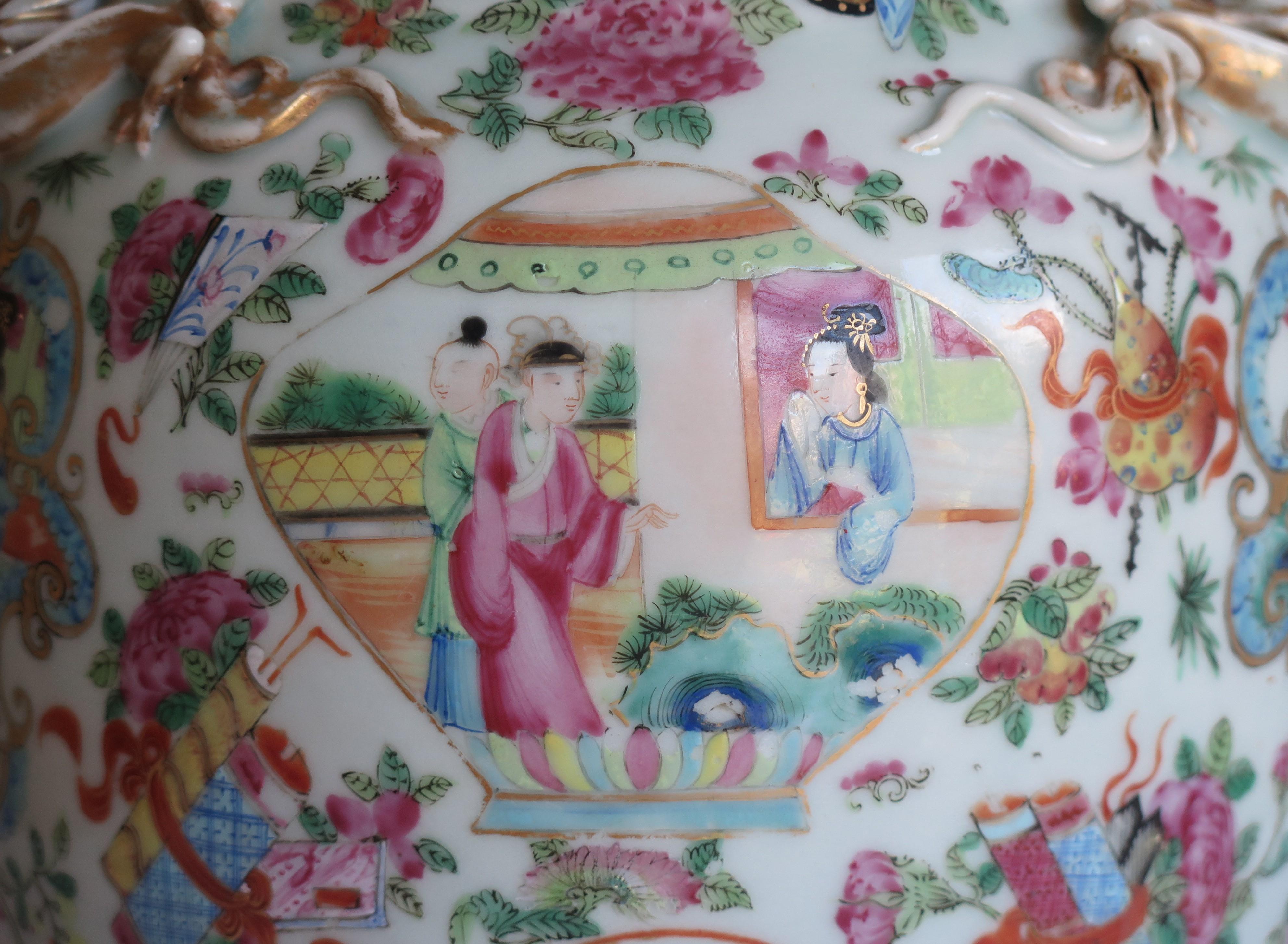 Chinese Porcelain Canton Vase Reduced to Make Potpourri Urn with Bird Top, Qing 4