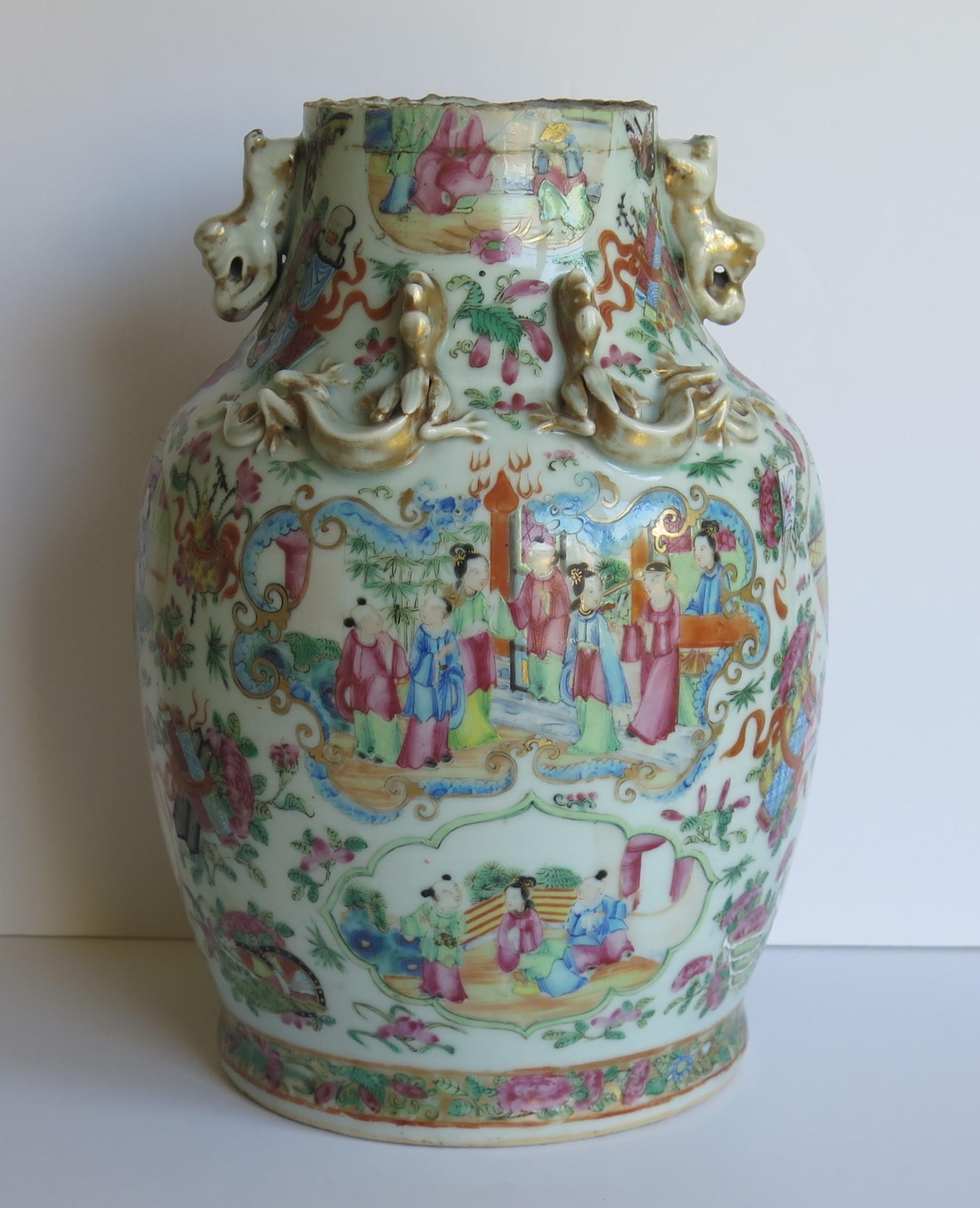 Chinese Porcelain Canton Vase Reduced to Make Potpourri Urn with Bird Top, Qing 5