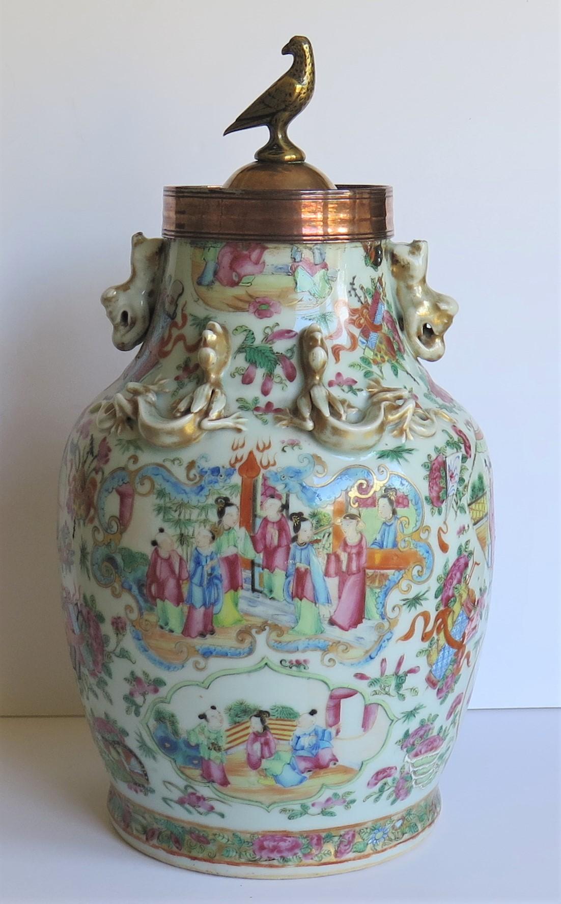 chinese porcelain urn