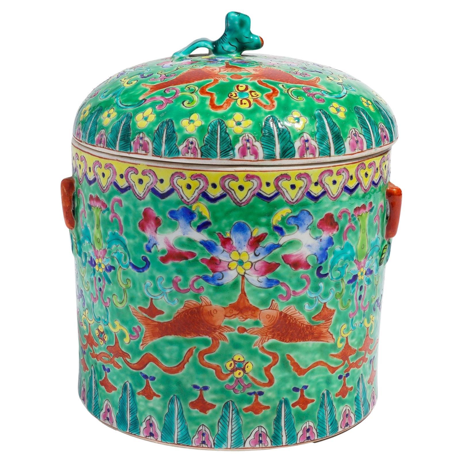 Vorratsgefäß aus chinesischem Porzellan, um 1870 im Angebot