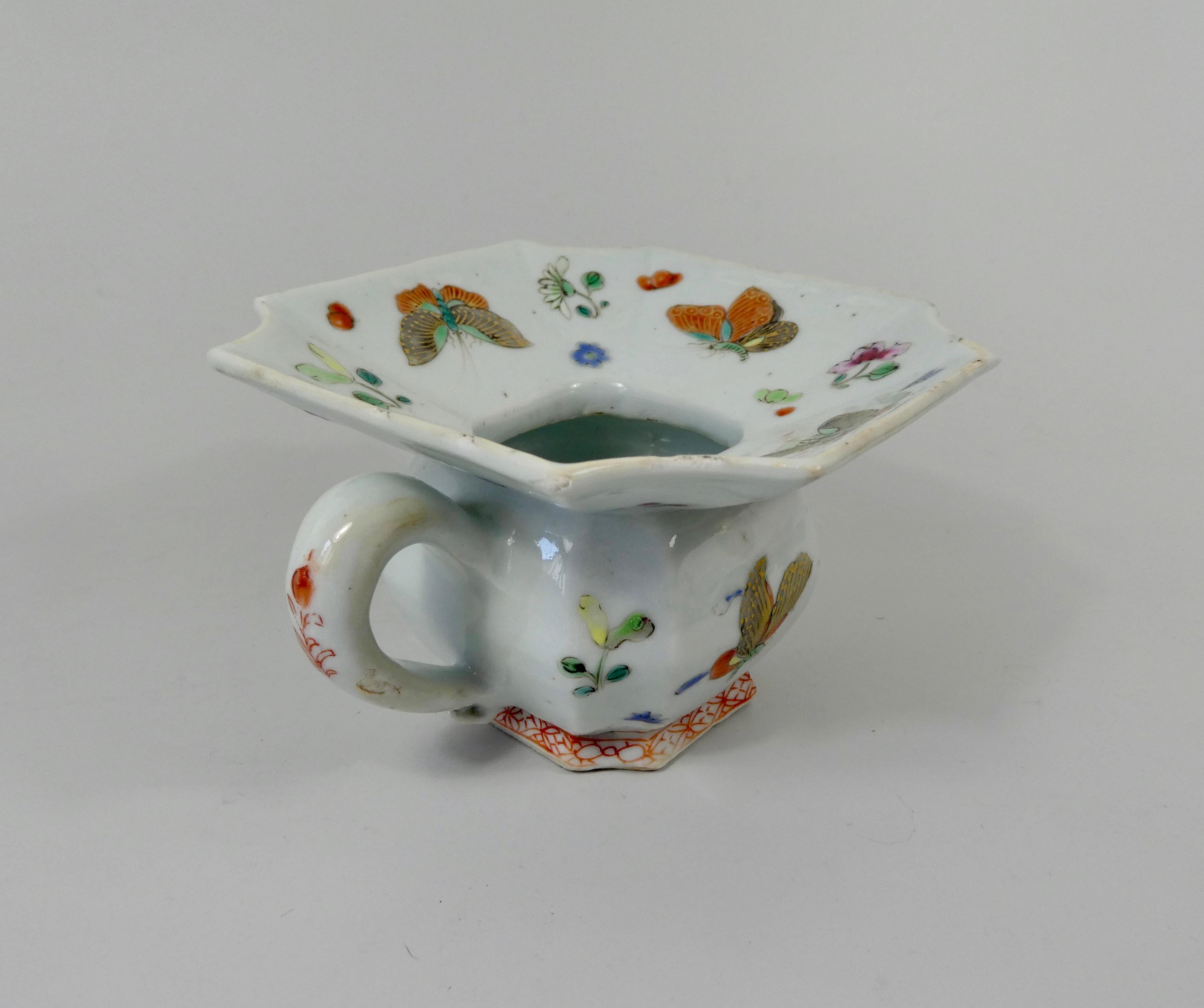 Chinese Porcelain Cuspidor, Famille Rose Butterflies, Qianlong, Period 1736-1795 3