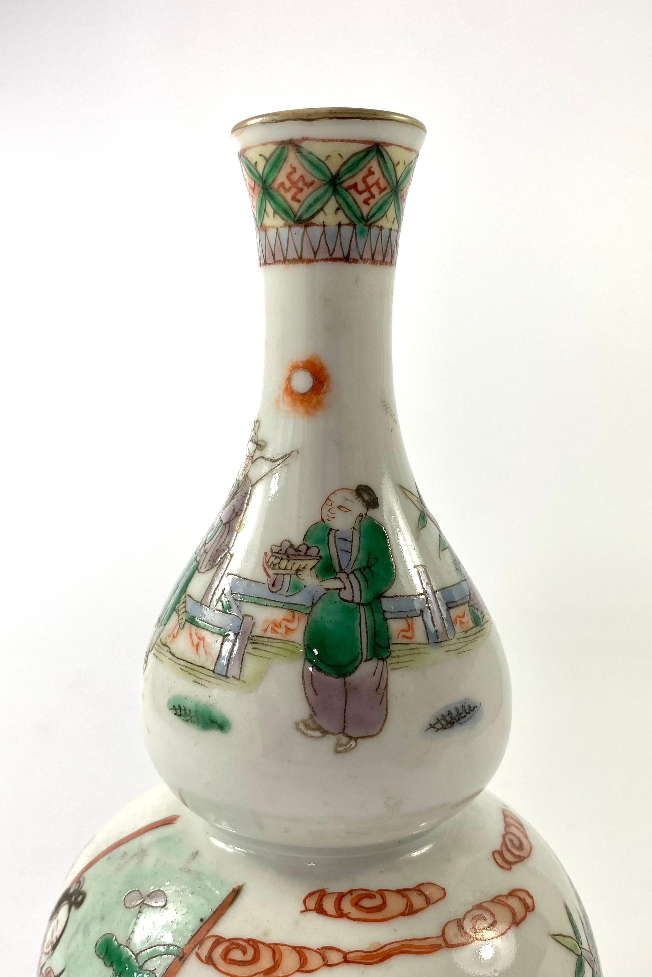 Chinese Porcelain Double Gourd Vase, Famille Verte, c. 1880, Qing Dynasty 2