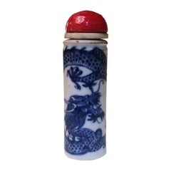 Chinese Porcelain Dragon Pillar Snuff Bottle, 19th Century