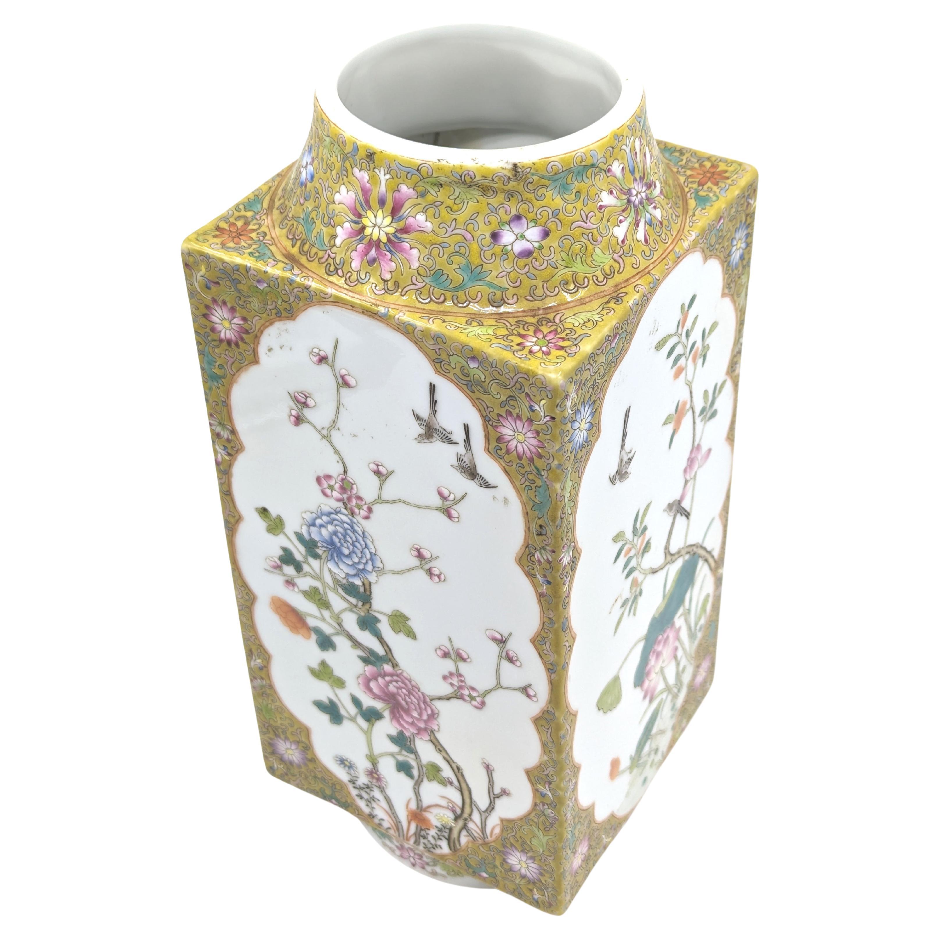 Chinese Porcelain Famille Jeune Square Vase Flowers Qing Jiaqing Mark Stand 20c For Sale 10