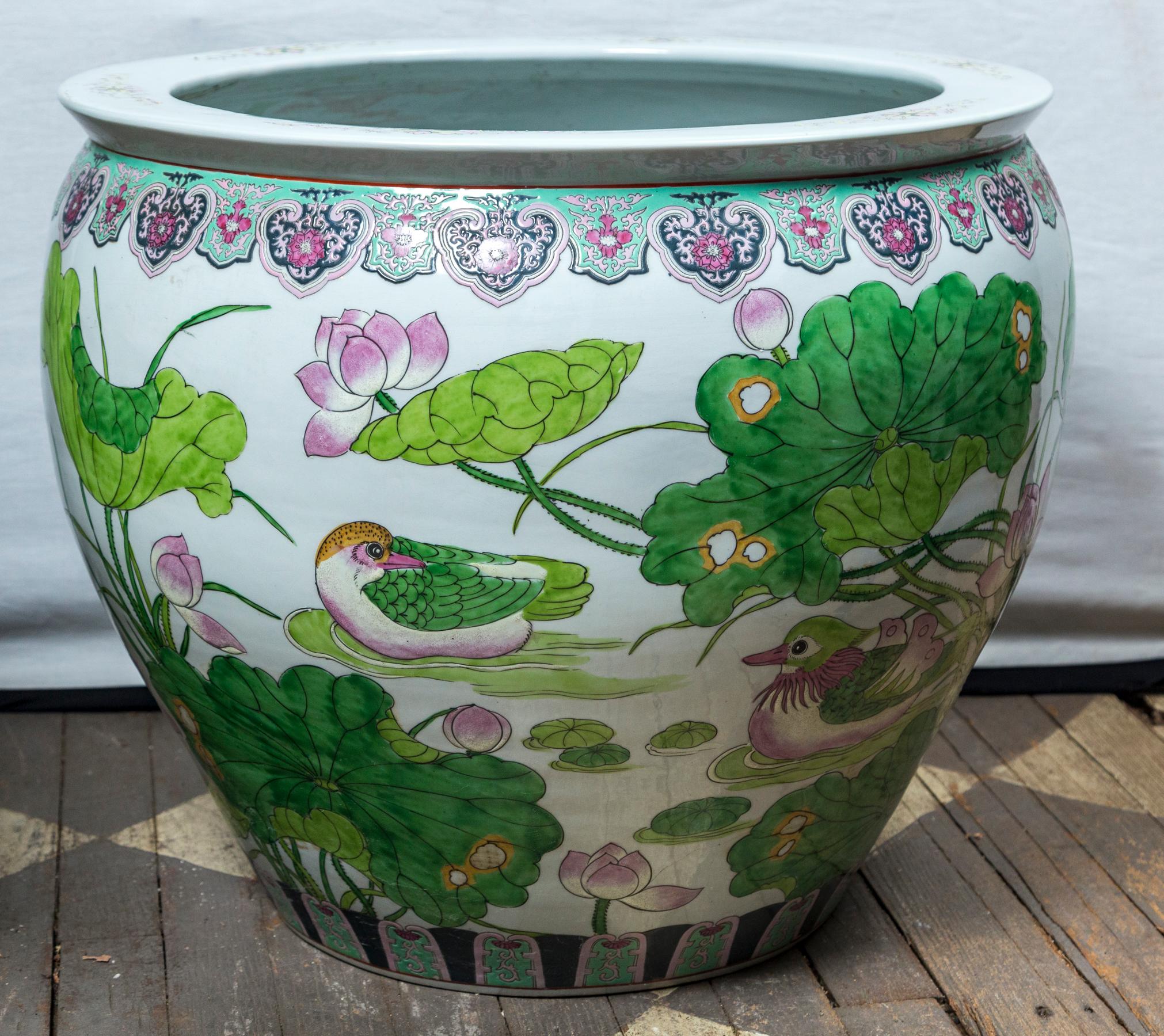 Porcelaine chinoise « Fish Bowl » ( bol à fruits) en vente 8