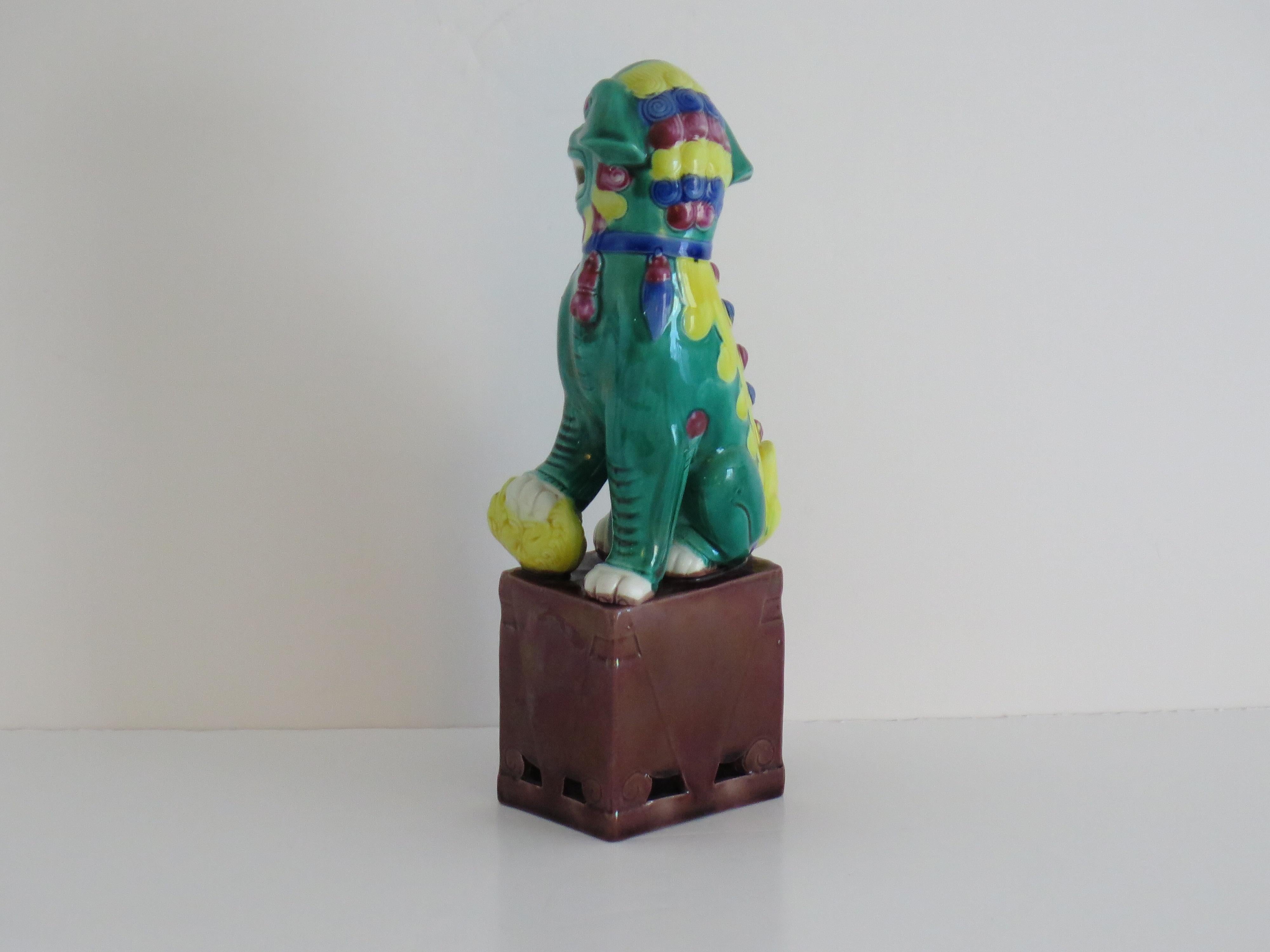 Chinesisches Porzellan Foo Dog Hand emailliert Polychrom, um 1920 im Angebot 5