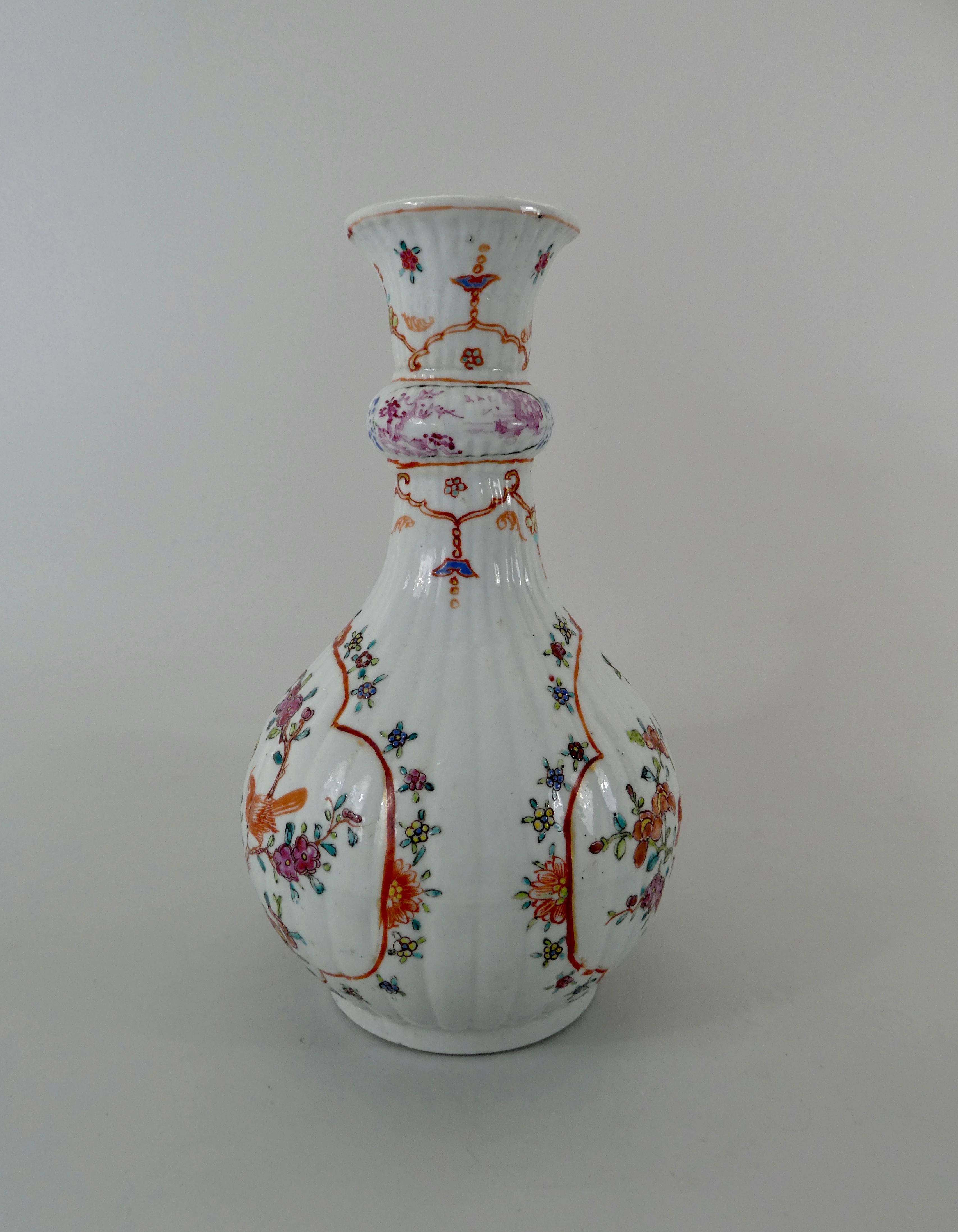Chinese Porcelain Garniture, Famille Rose Decoration, Qianlong Period In Good Condition In Gargrave, North Yorkshire