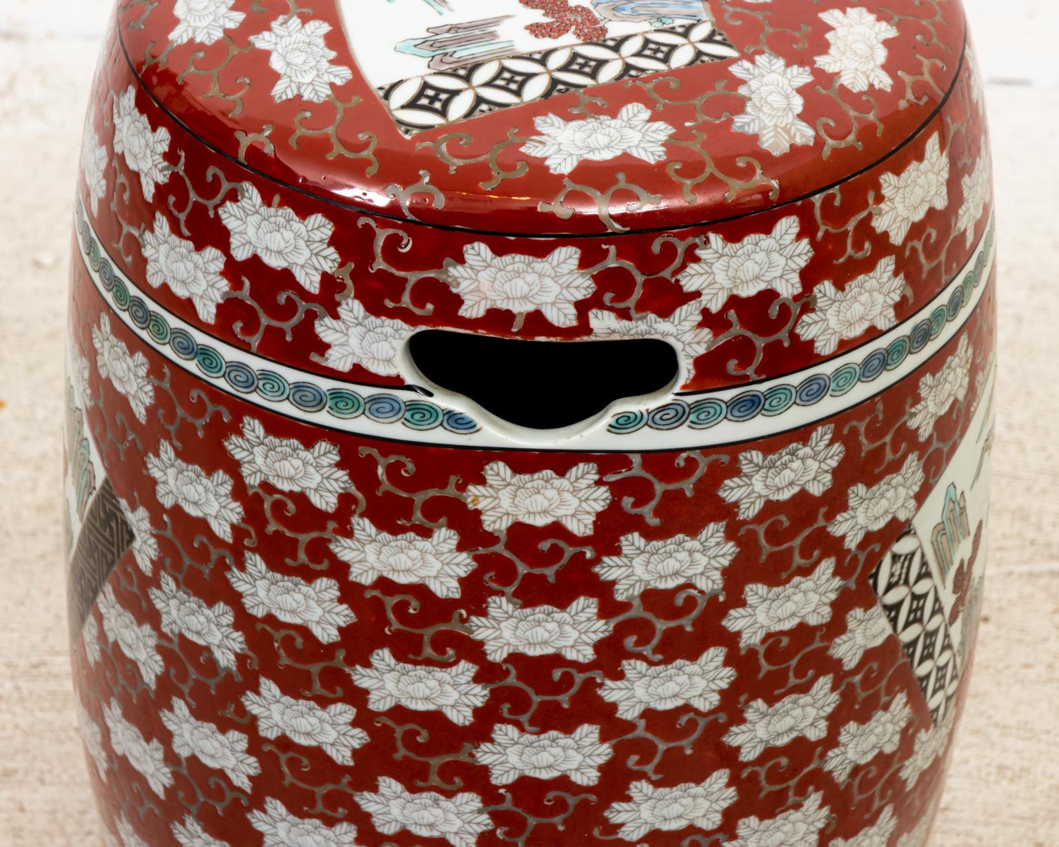 Chinese Porcelain Imari Garden Stool on Red Ground For Sale 1