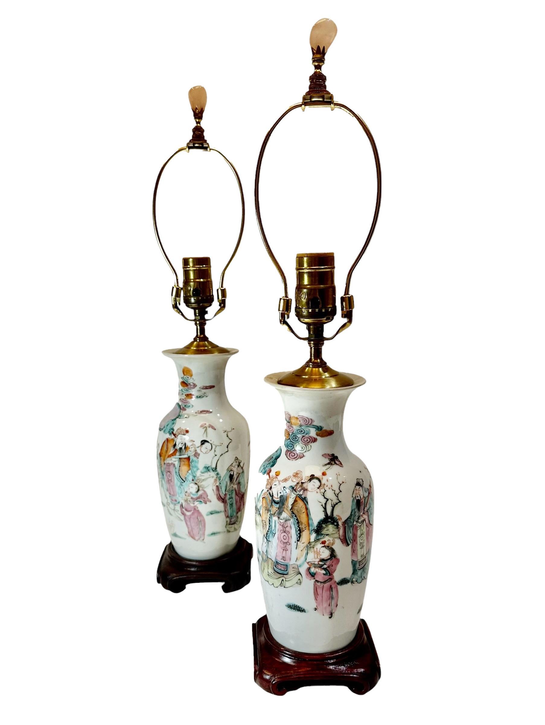 Lampade cinesi in porcellana con terminali in giada in vendita 4