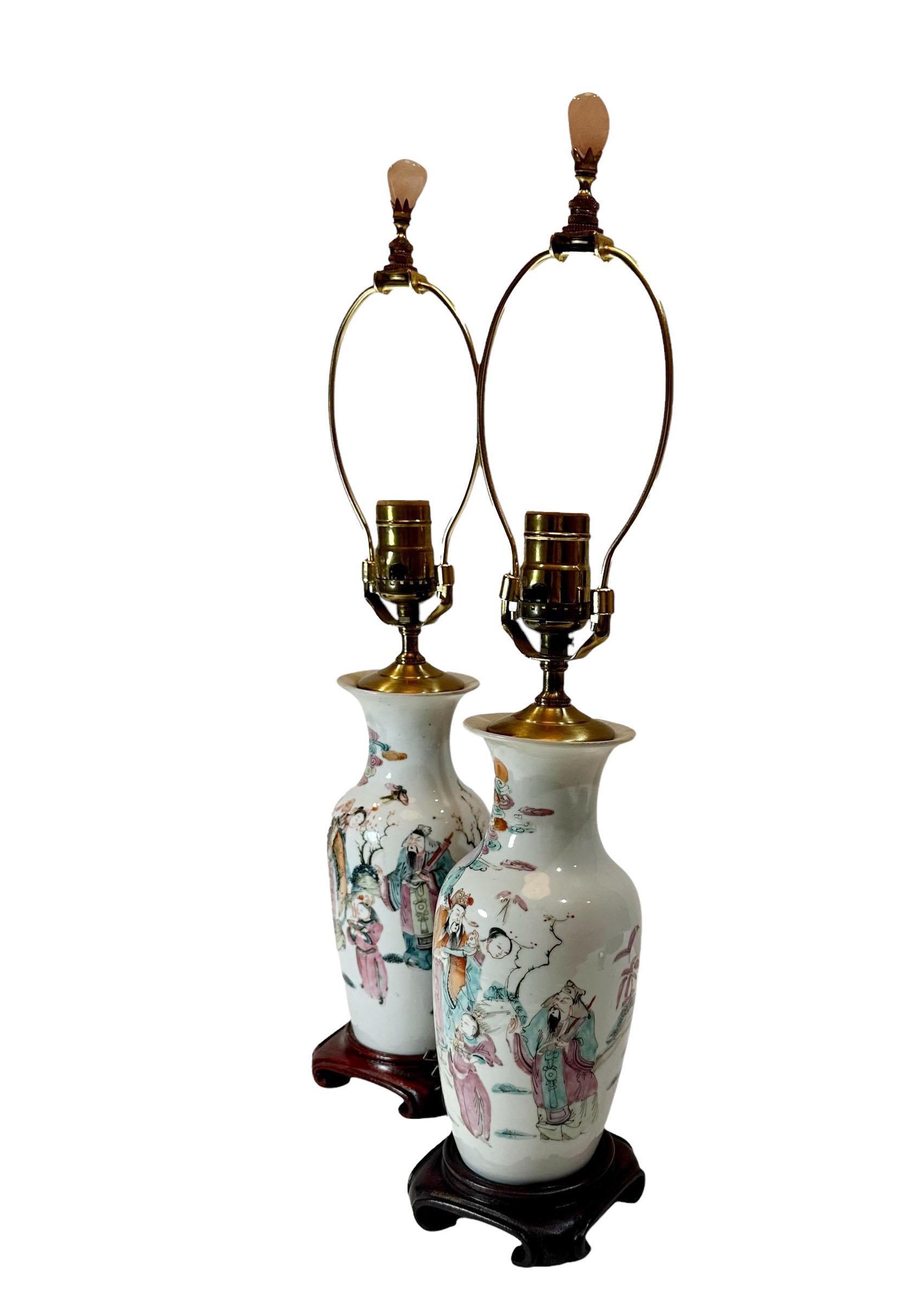 Porcellana Lampade cinesi in porcellana con terminali in giada in vendita