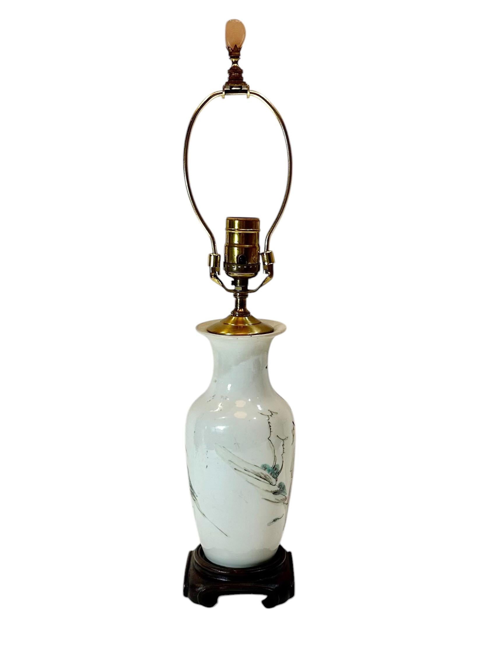 Lampade cinesi in porcellana con terminali in giada in vendita 3