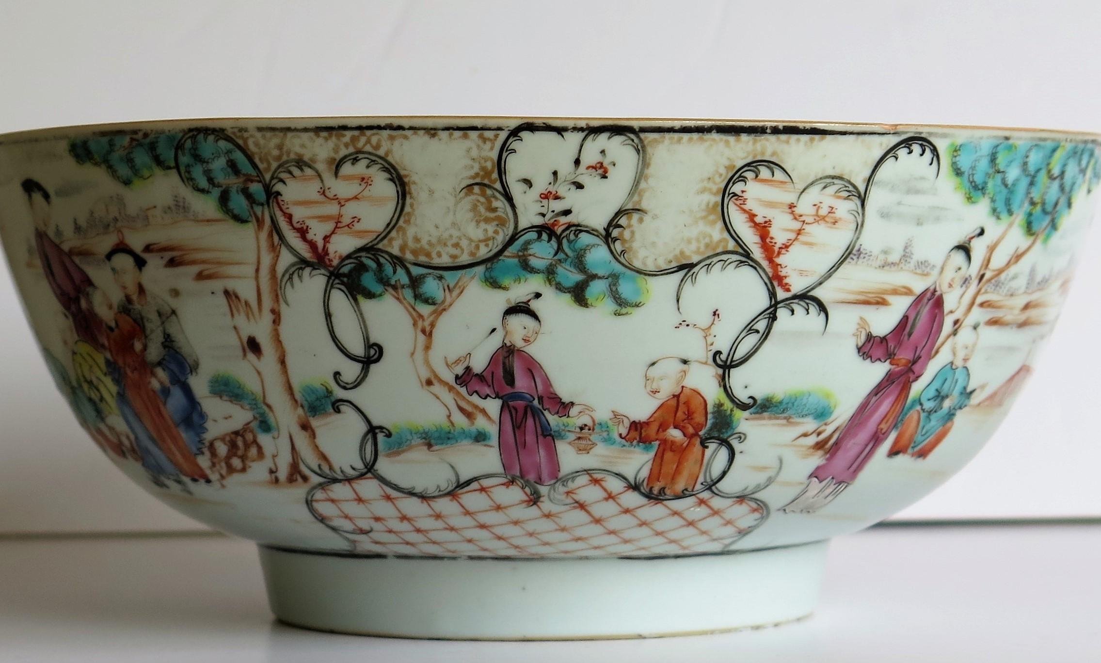 Chinese Export Porcelain Large Bowl Finely Hand Painted, Qing Qianlong Ca 1770 6