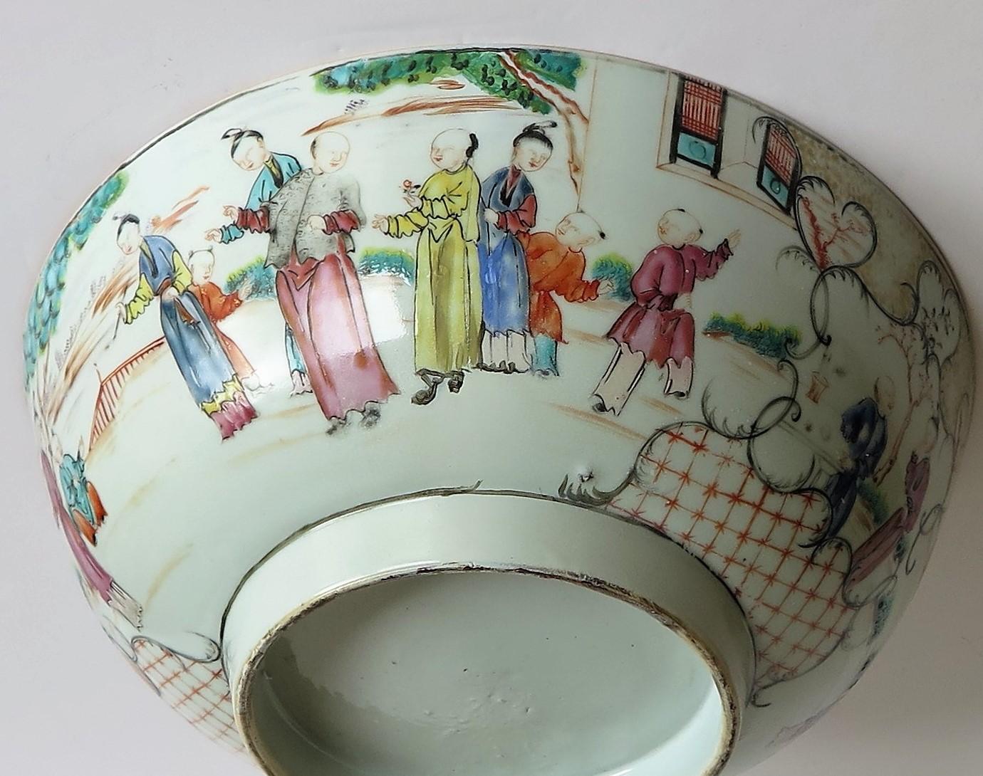 Chinese Export Porcelain Large Bowl Finely Hand Painted, Qing Qianlong Ca 1770 8