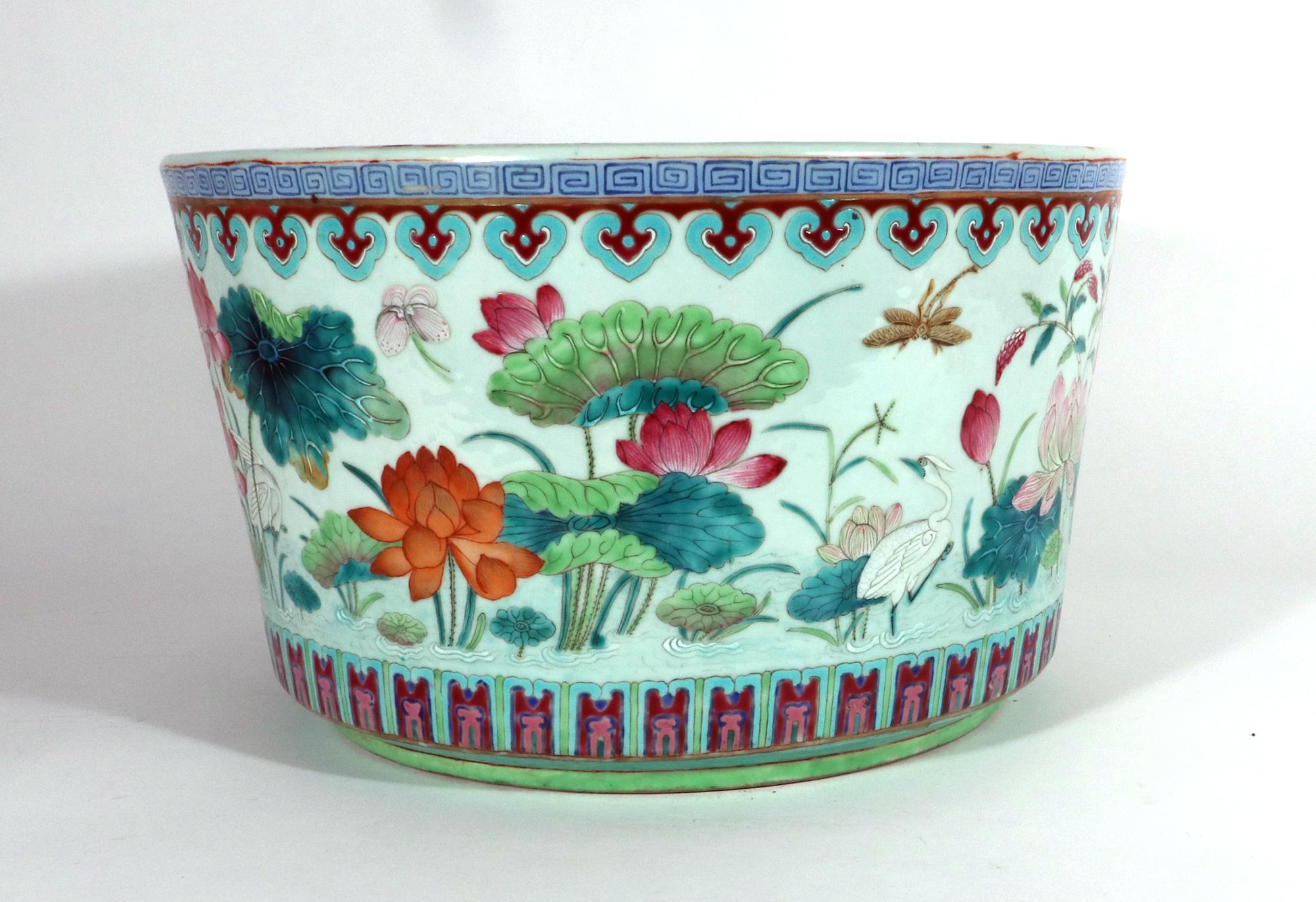 Chinese Porcelain Large Jardiniere 1