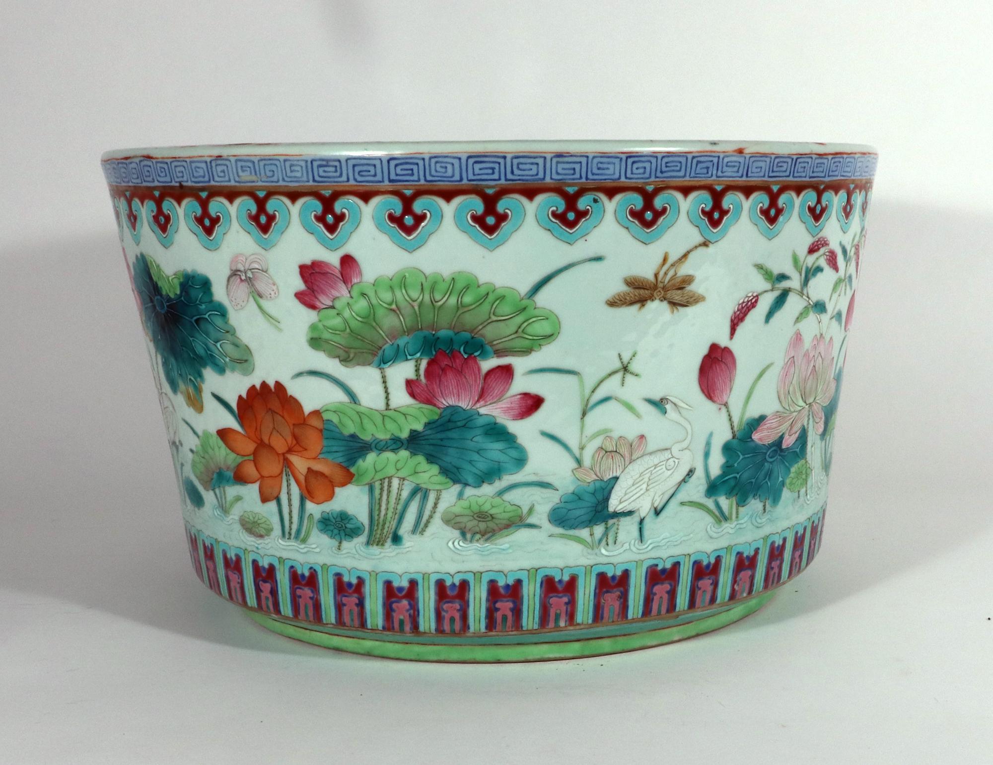Chinese Porcelain Large Jardiniere 2