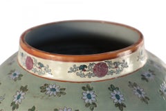 Chinese Porcelain Light Green and White Cartouche Urn