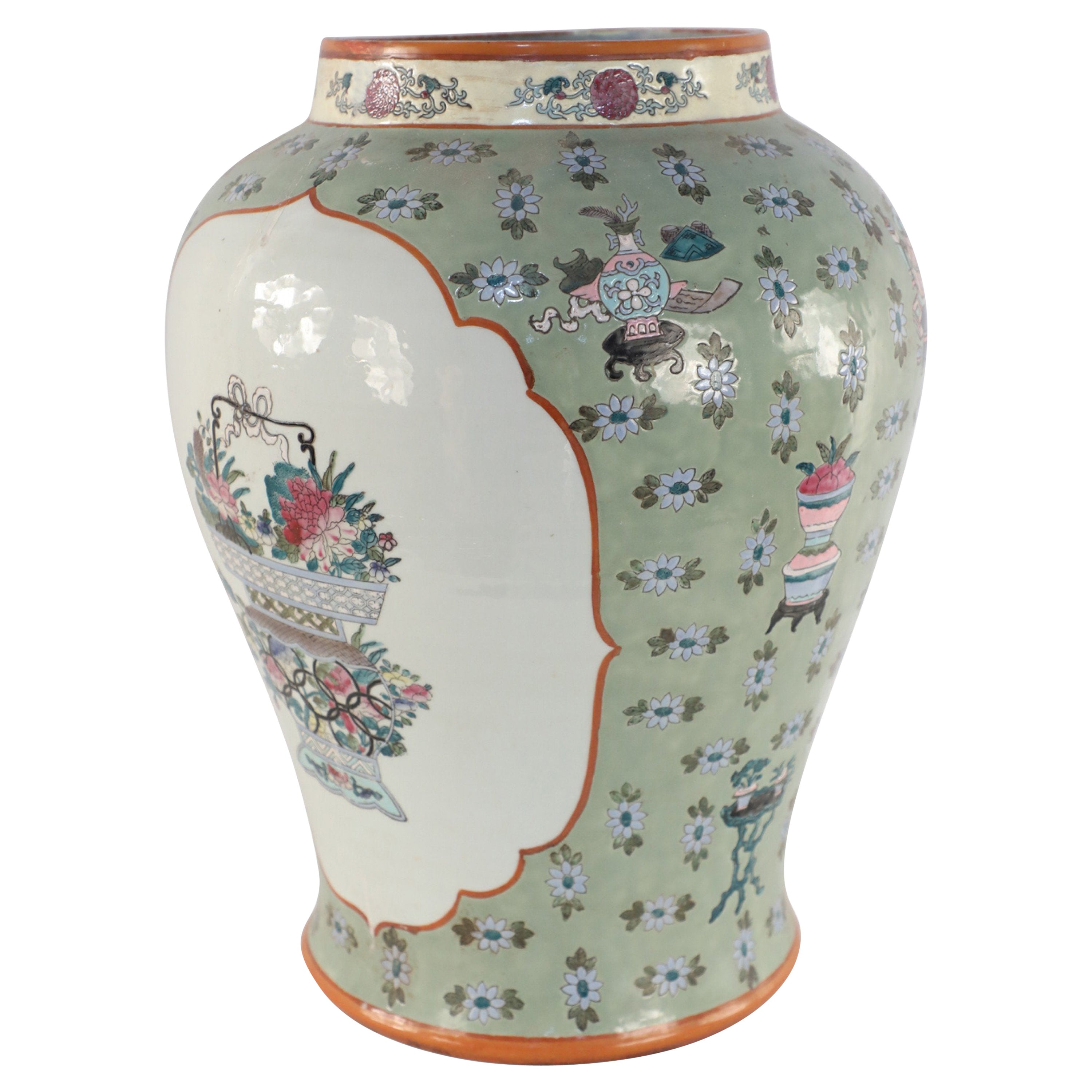 Urna de porcelana china verde claro y blanca con cartela