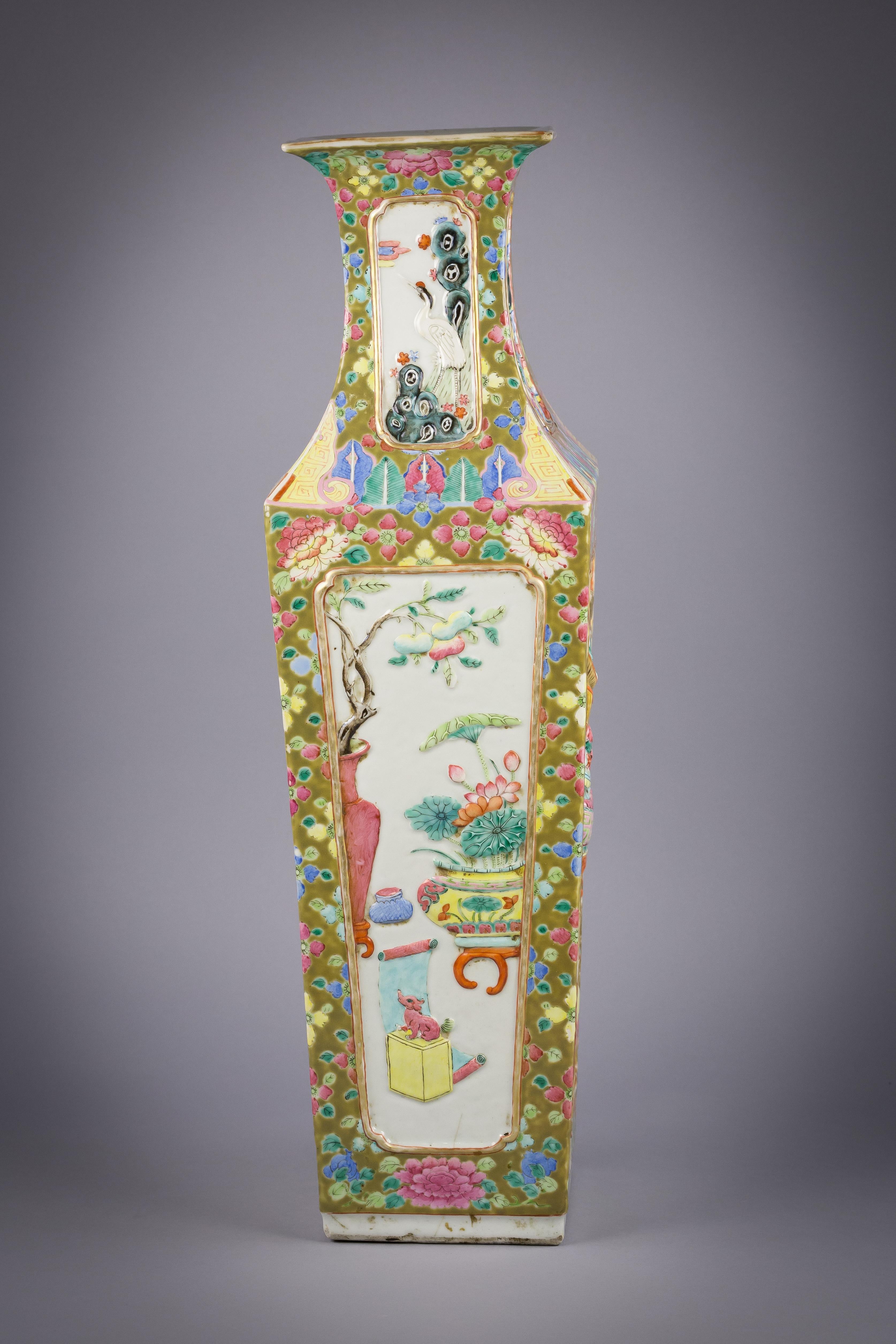 Porcellana Vaso di porcellana cinese Mandarin Pallet, 1860 circa in vendita