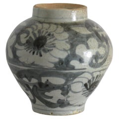 Chinese Porcelain Ming Provincial Jar or Vase Blue & White, Jiajing 16th Century