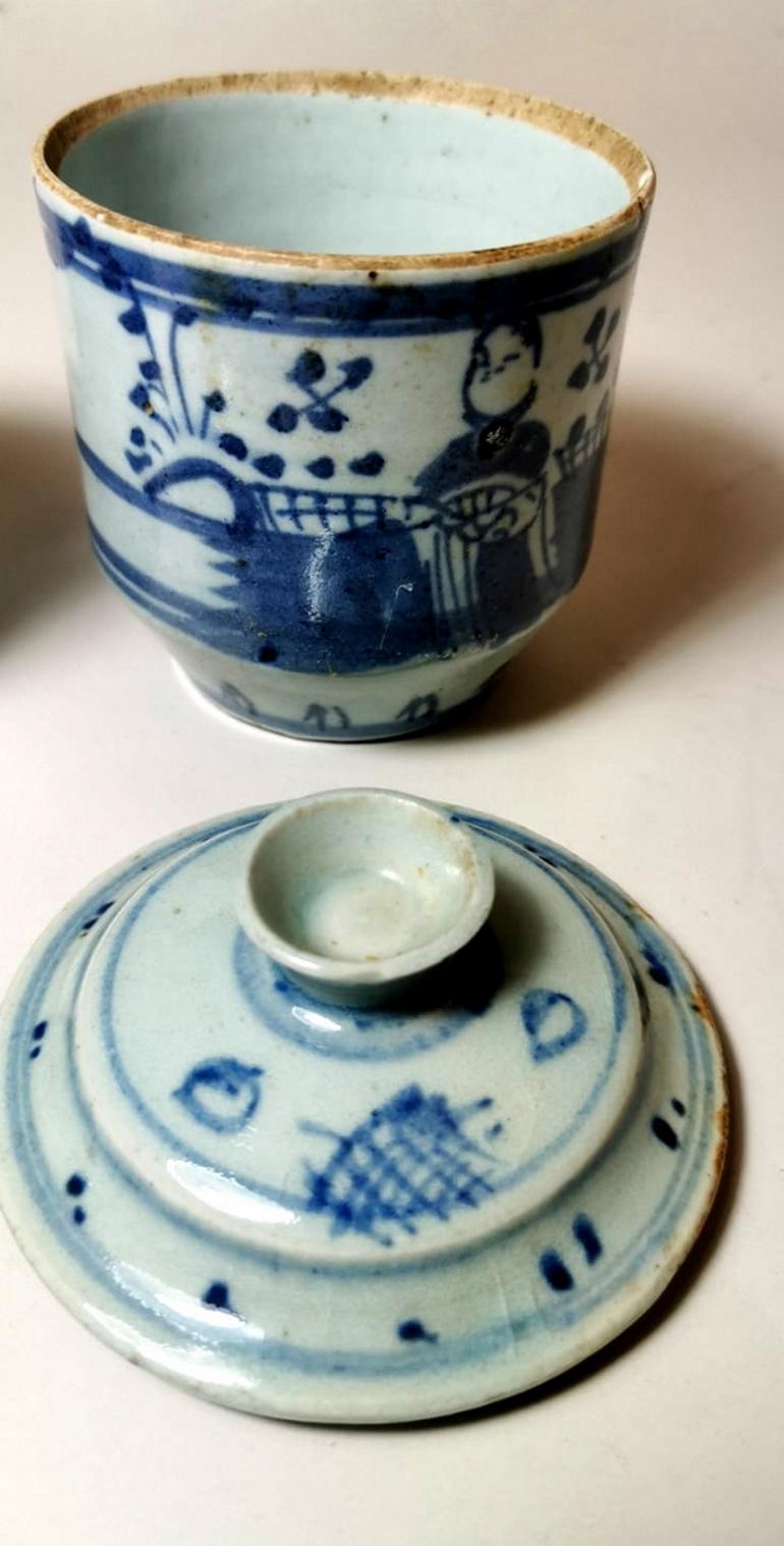 Glazed Chinese Porcelain Pair of Ginger Jars Decorations in Cobalt Blue For Sale