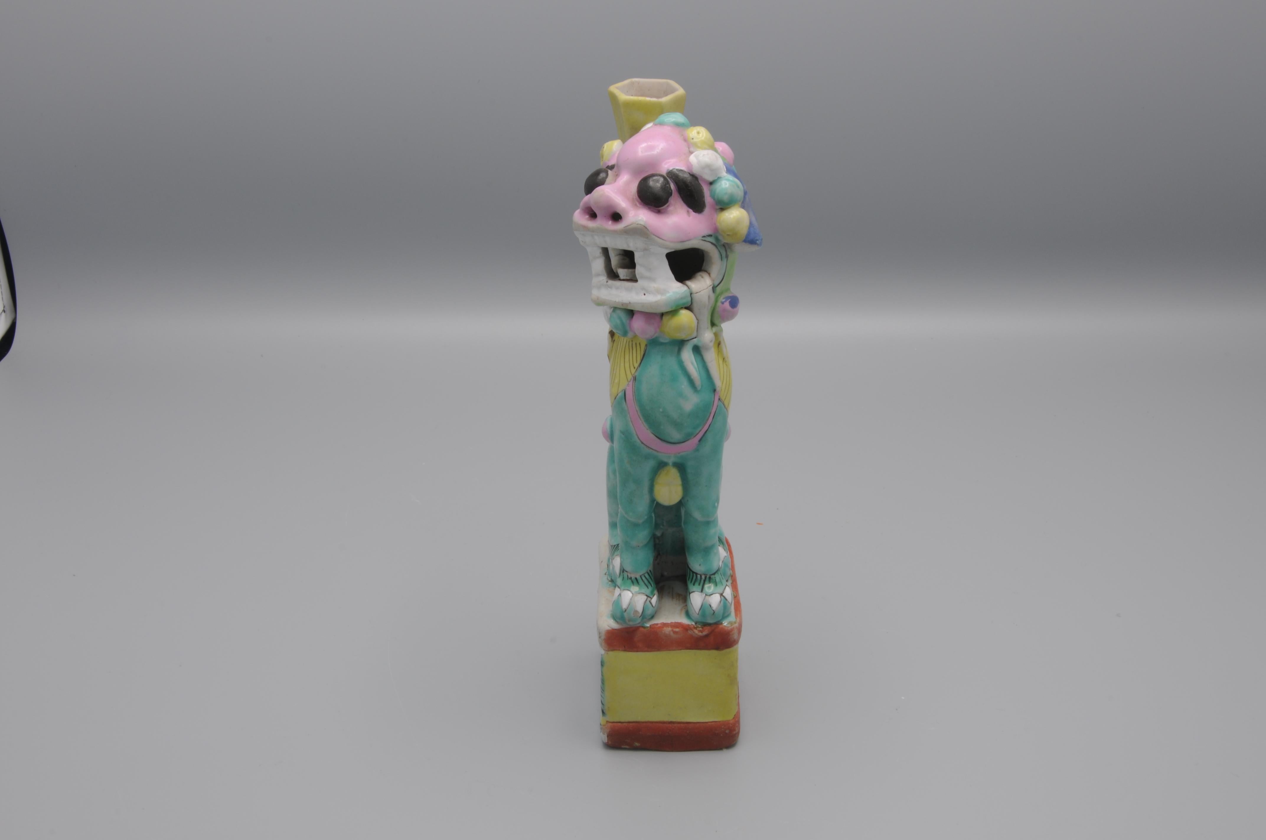 Perro Foo de porcelana china al pastel Chino en venta