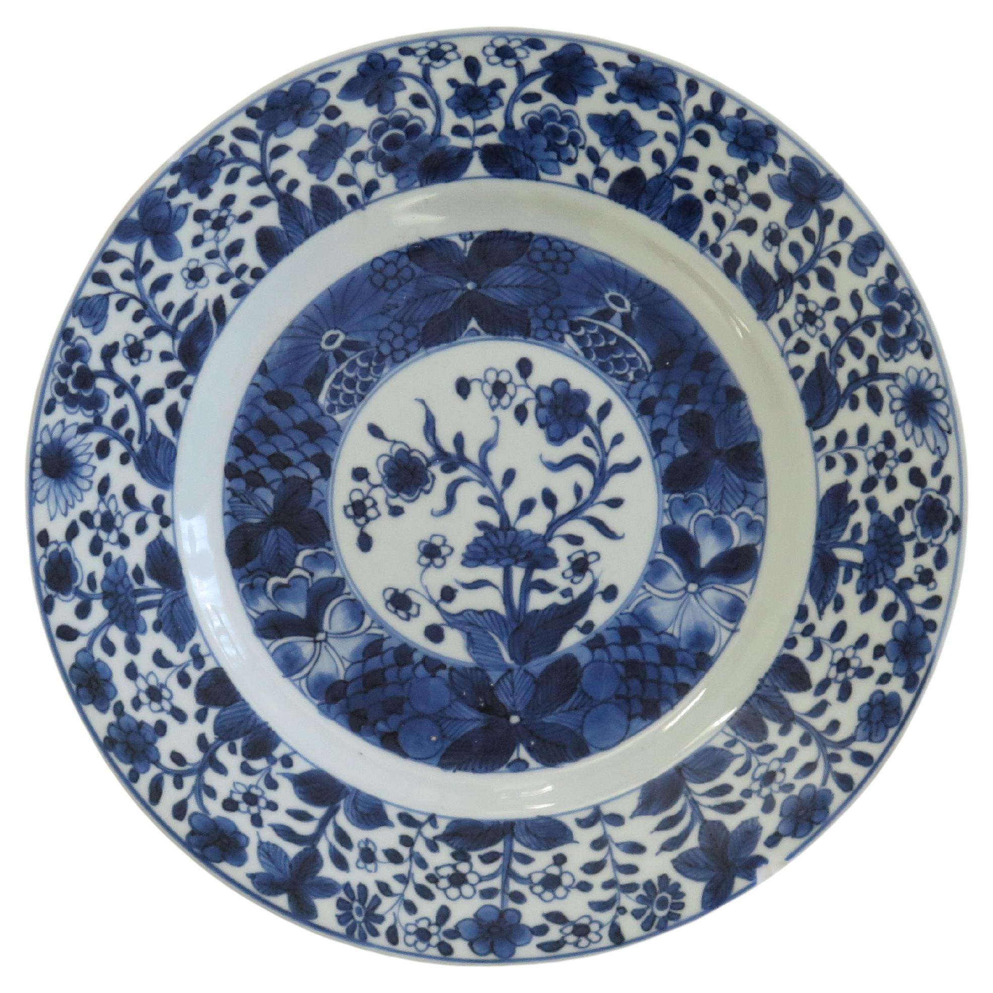 Chinese Porcelain Plate or Dish Hand Painted, Kangxi Artemisia leaf Mark Ca 1700